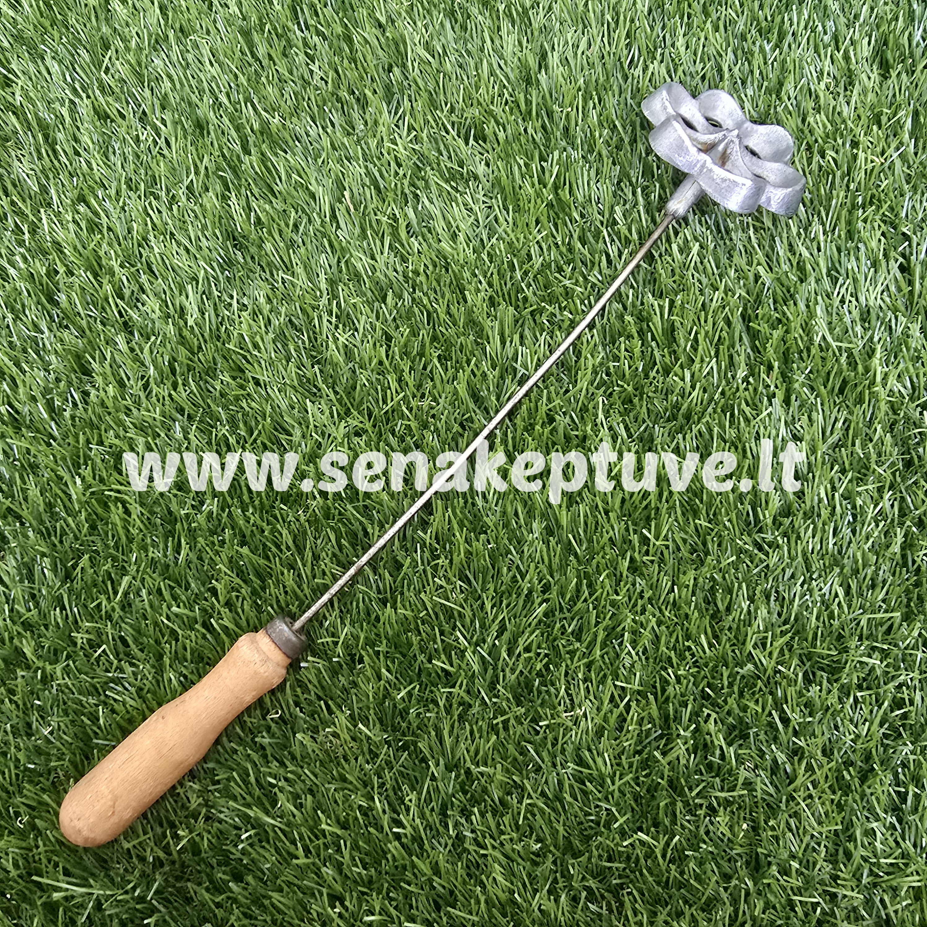 Senovinė žagarėlių formelė su koteliu