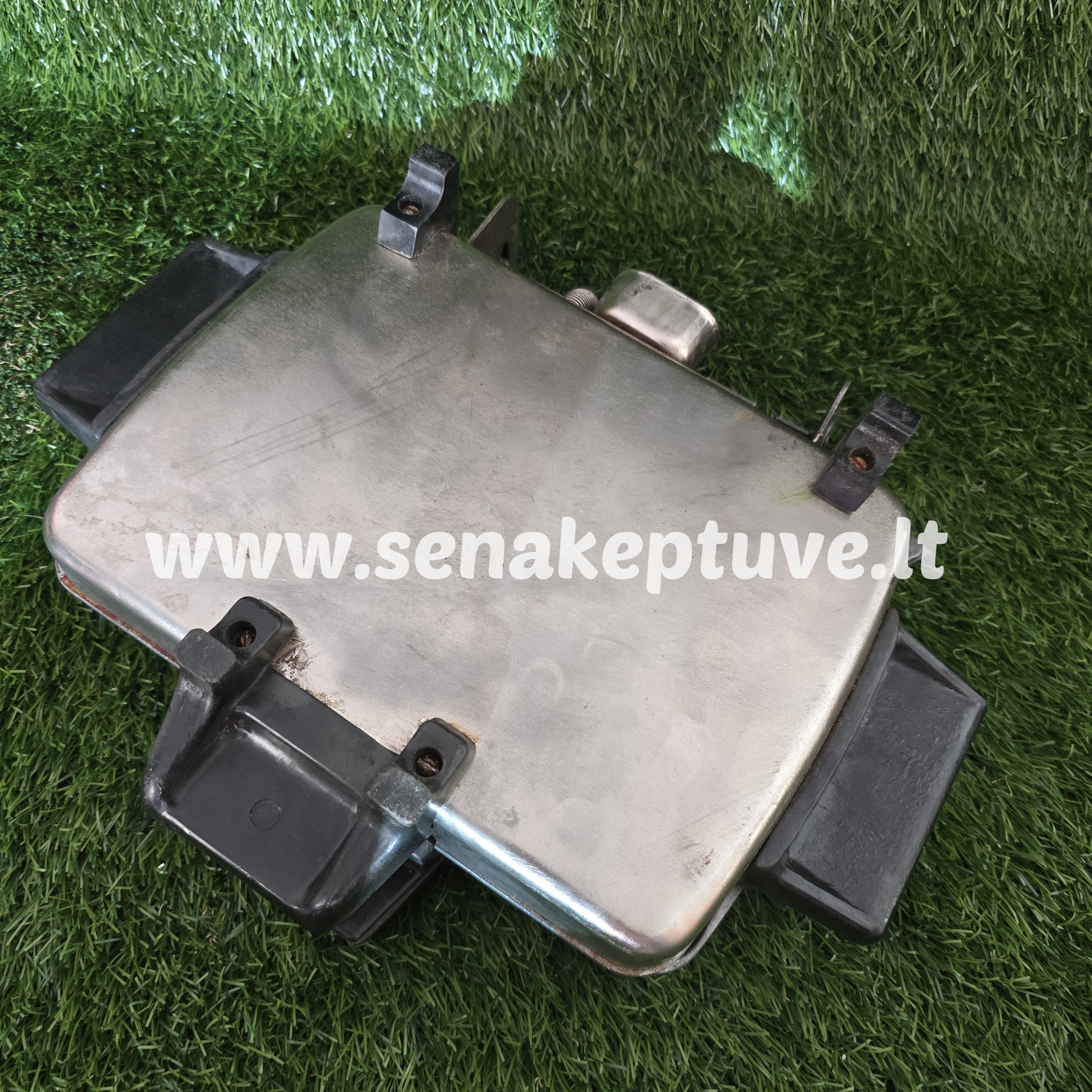 Senovinė elektrinė vaflinė su laidu (retas modelis)