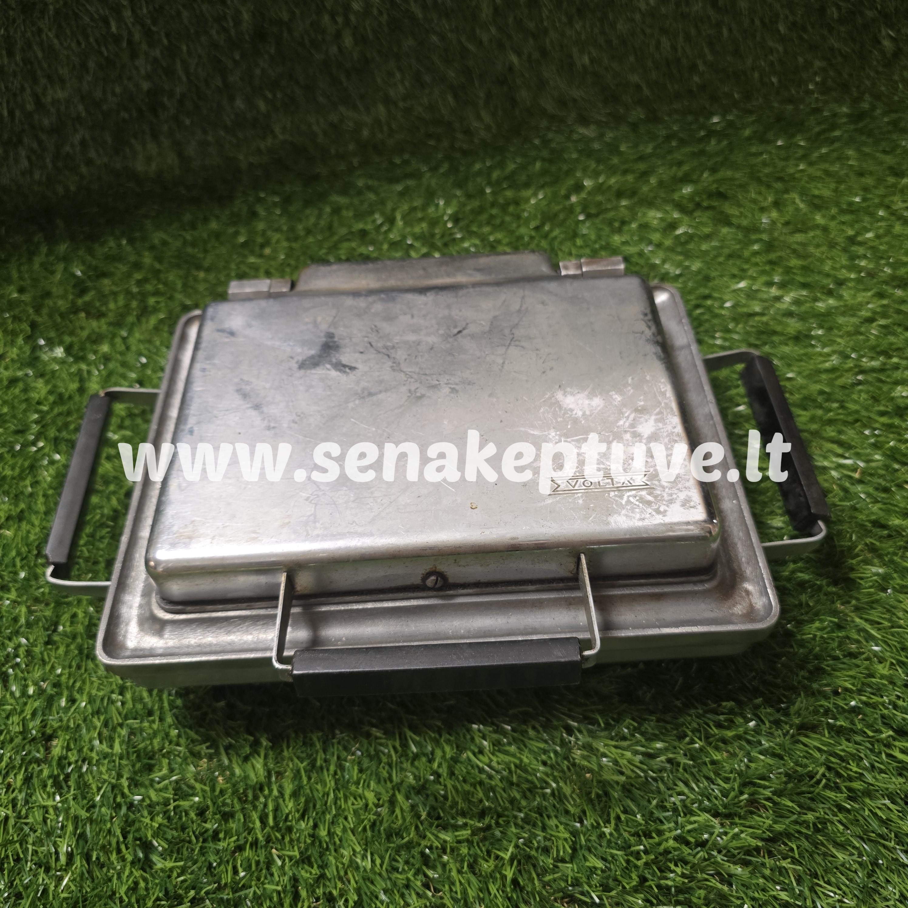 Senovinė elektrinė vaflinė su laidu ploniems vafliams