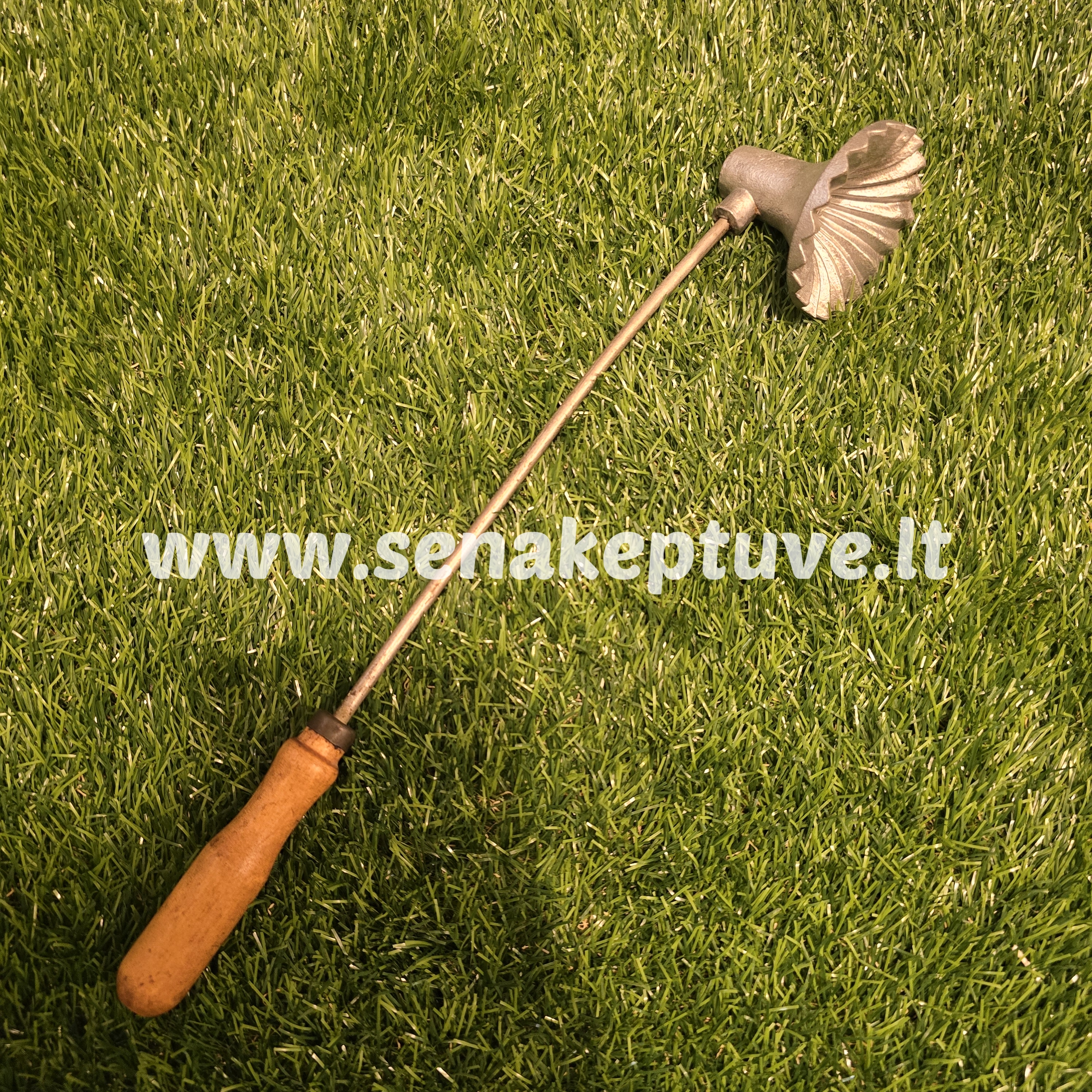 Senovinė žagarėlių formelė su koteliu