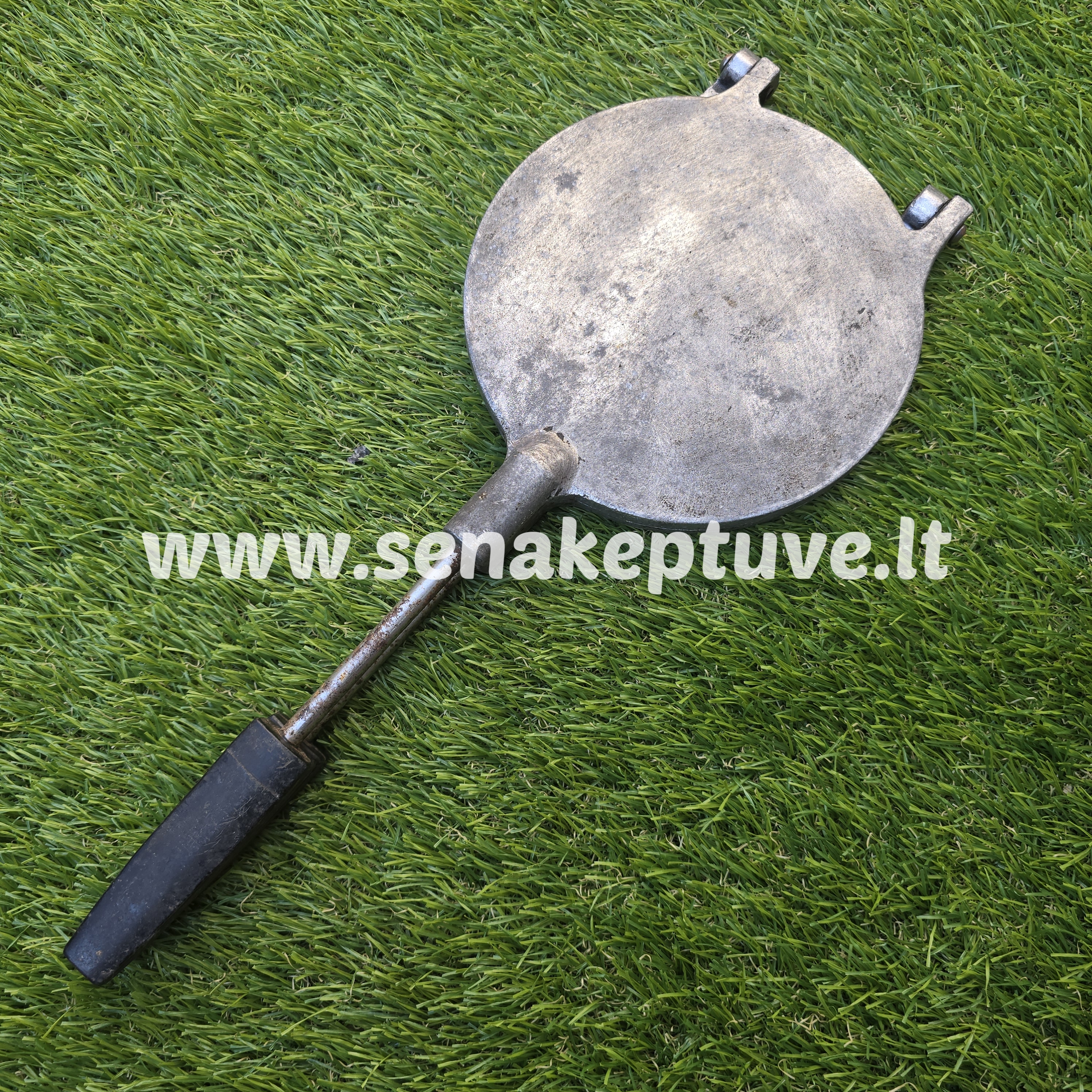 Senovinė blynų keptuvė