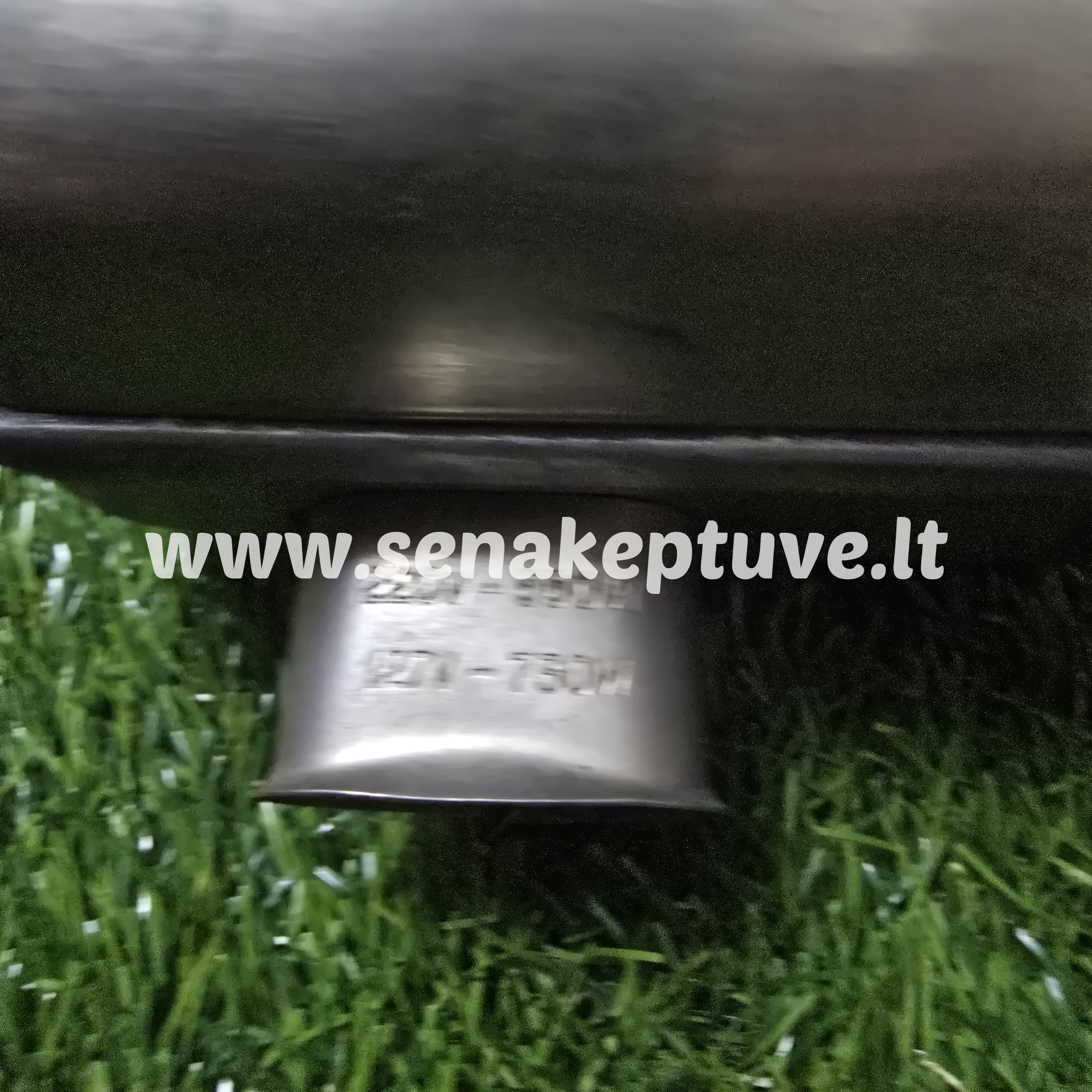 Senovinė elektrinė vaflinė su laidu