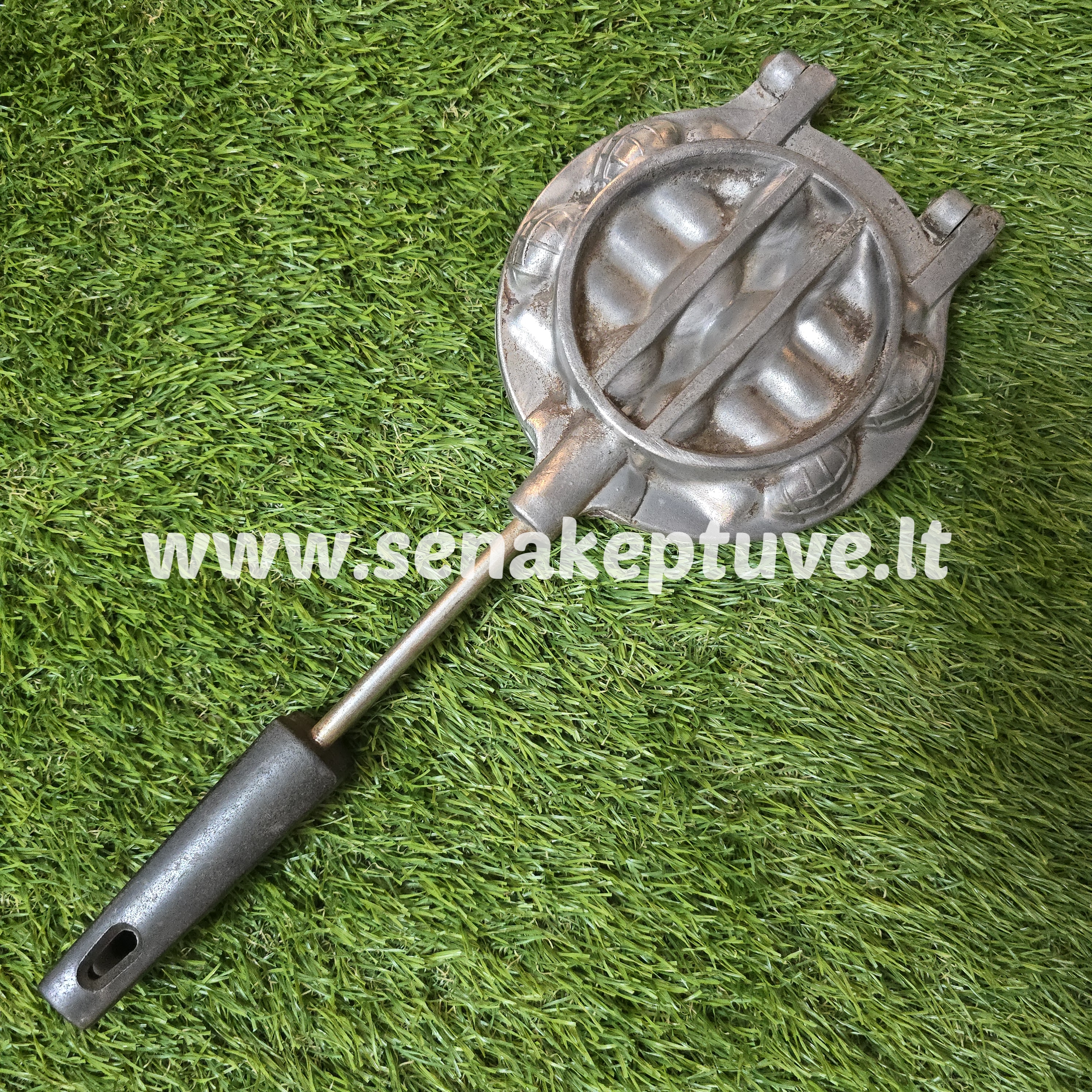 Senovinė grybukų keptuvė