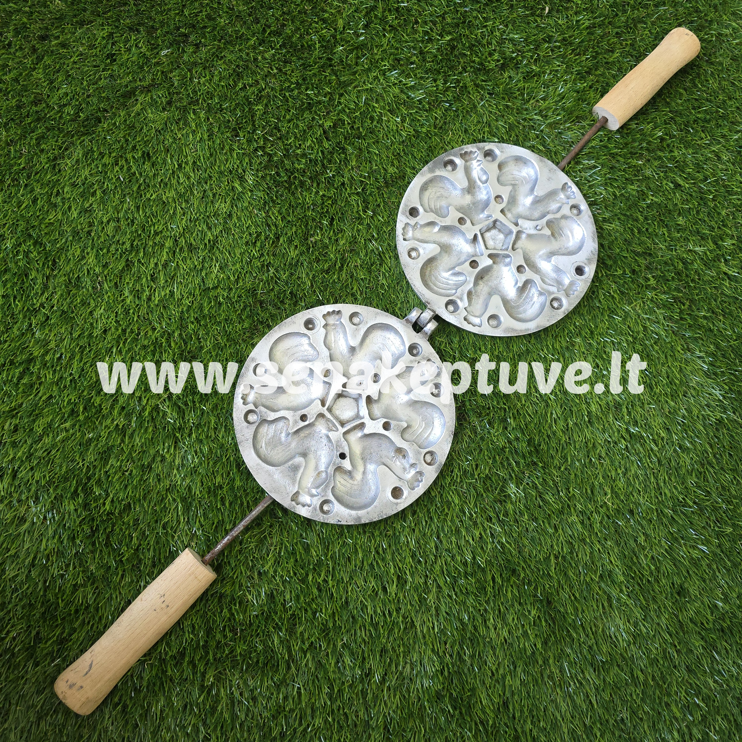 Senovinė gaidelių keptuvė