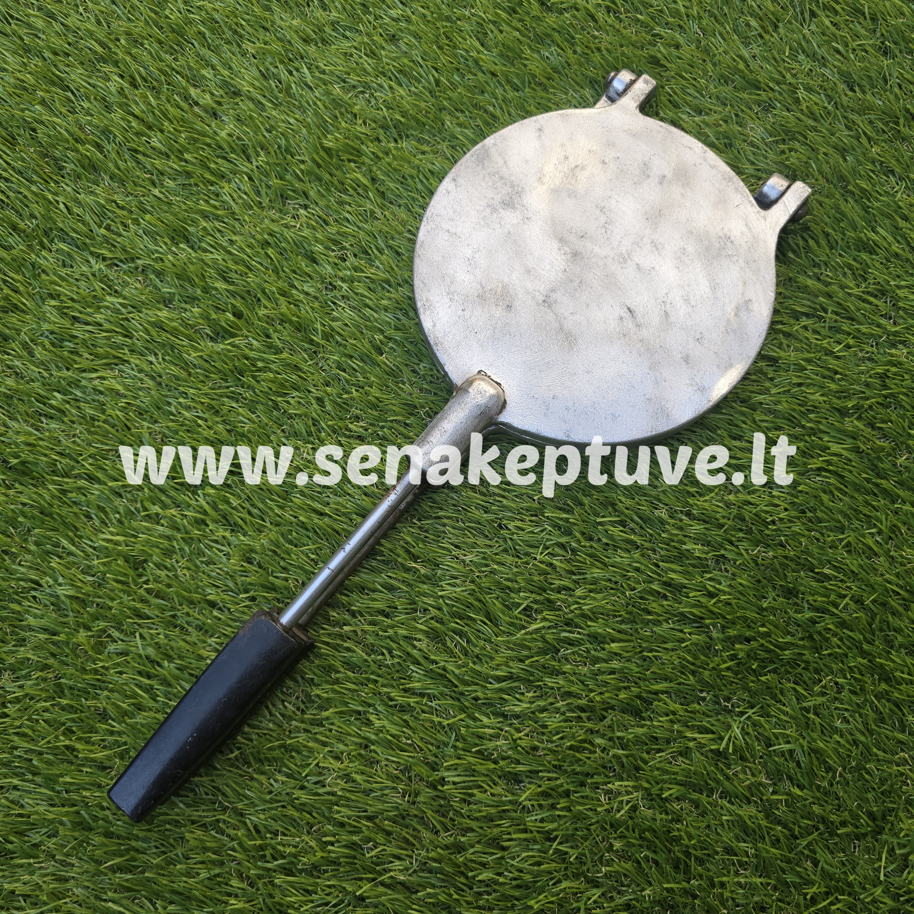 Senovinė blynų keptuvė