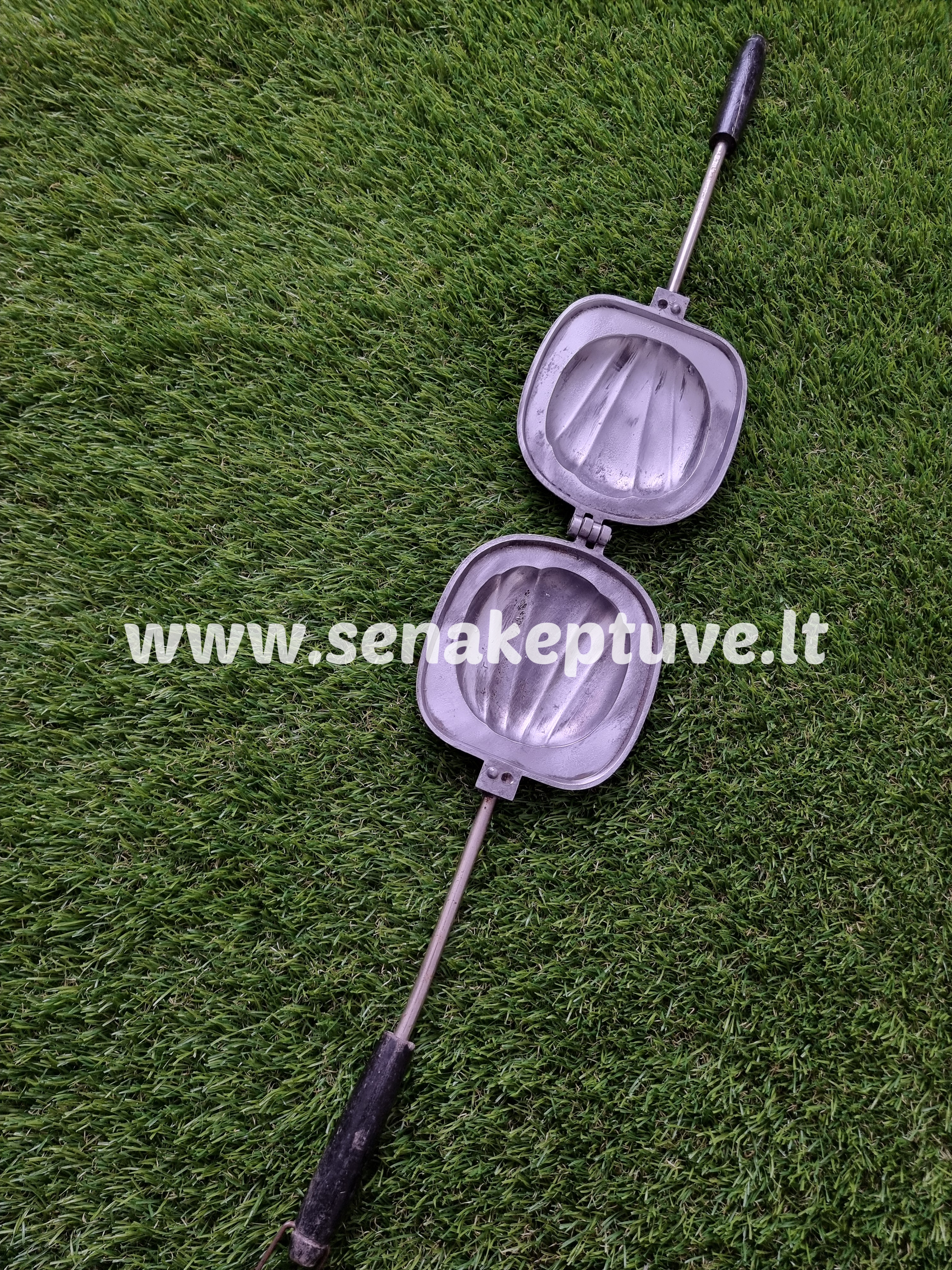 Senovinė asorti (kriauklė) keptuvė