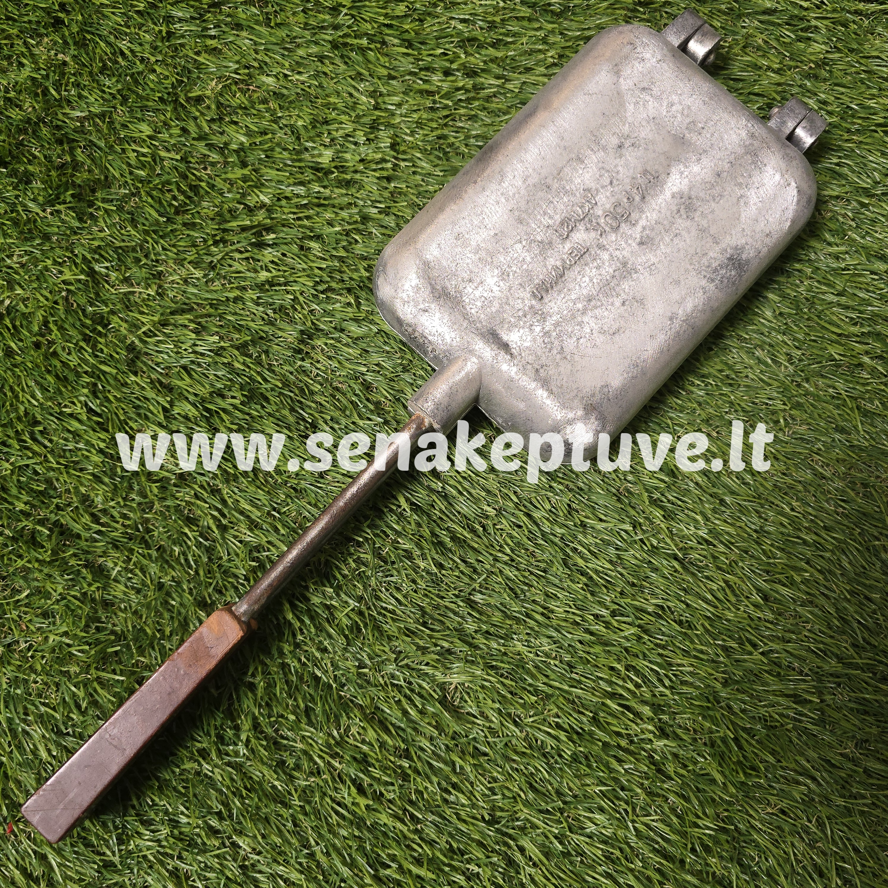 Senovinė asorti (2 paukšteliai, 2 žuvelės, 2 krokodilai ir 2 ruoniai) keptuvė