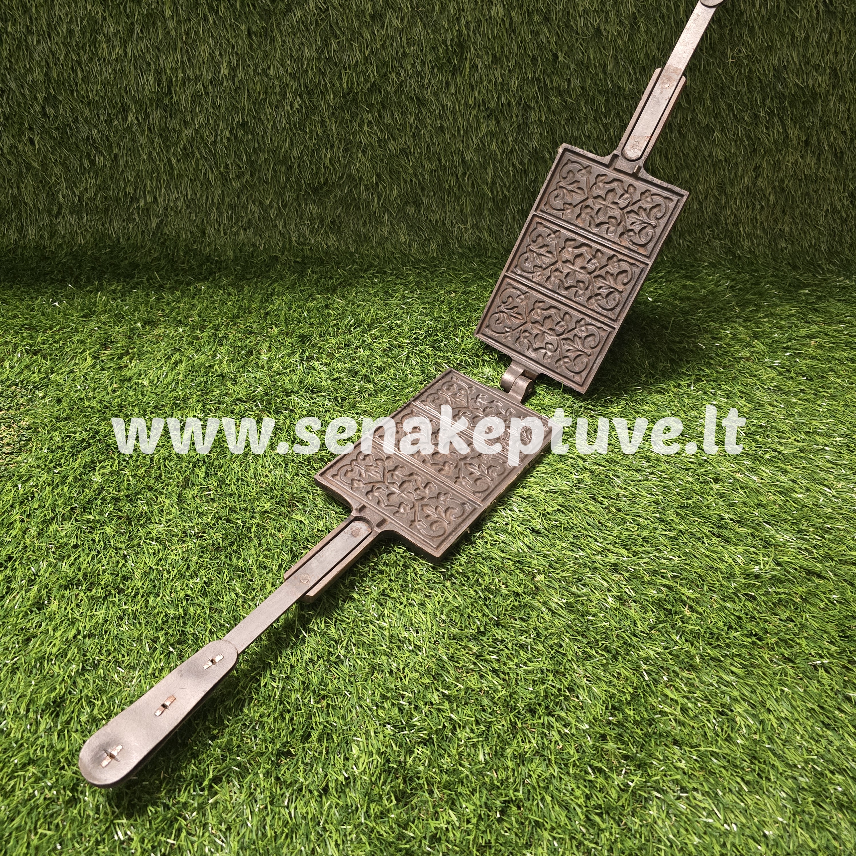 Senovinė ketaus plonų vaflių keptuvė