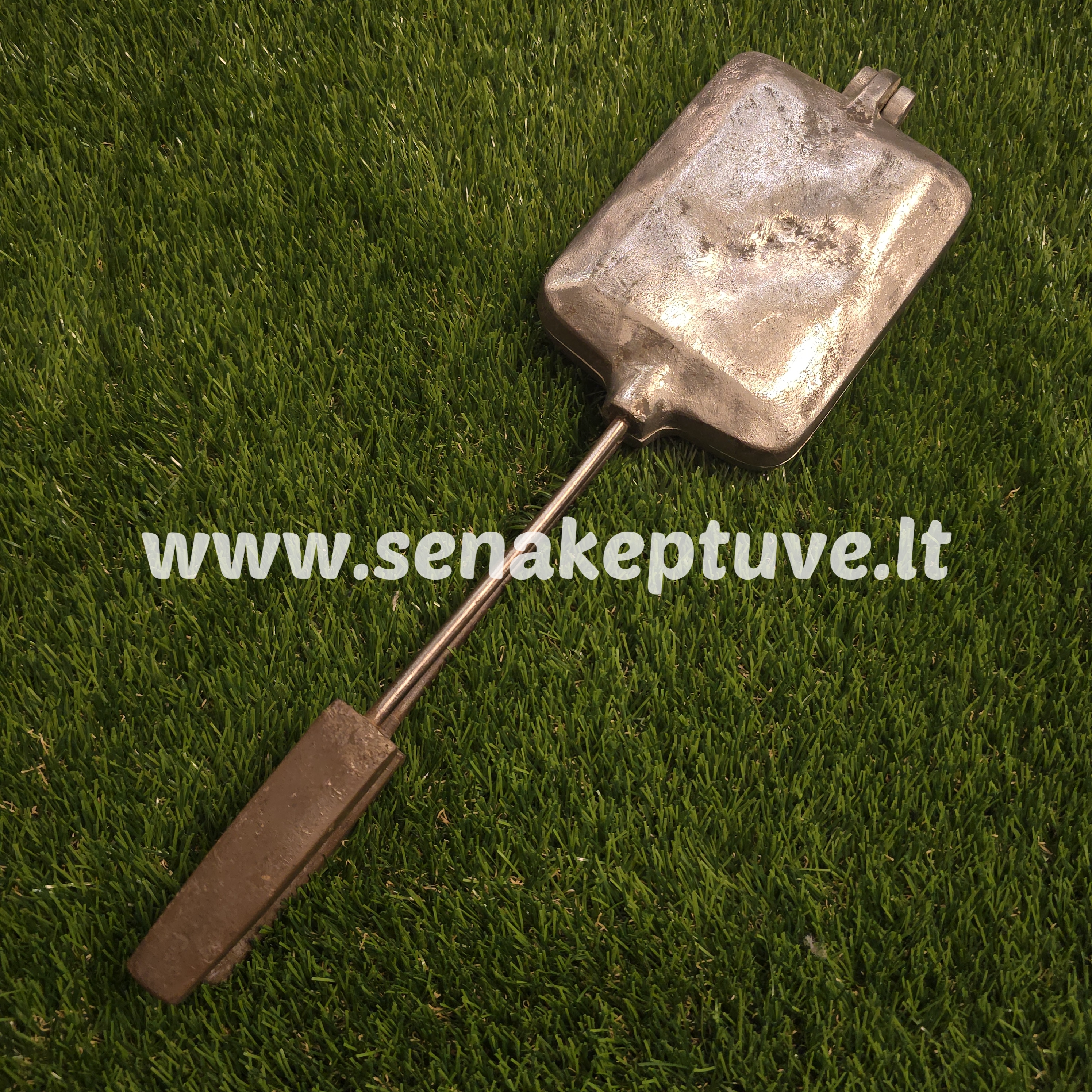 Senovinė asorti keptuvė (2 voveraitės, zuikutis, paukštelis)