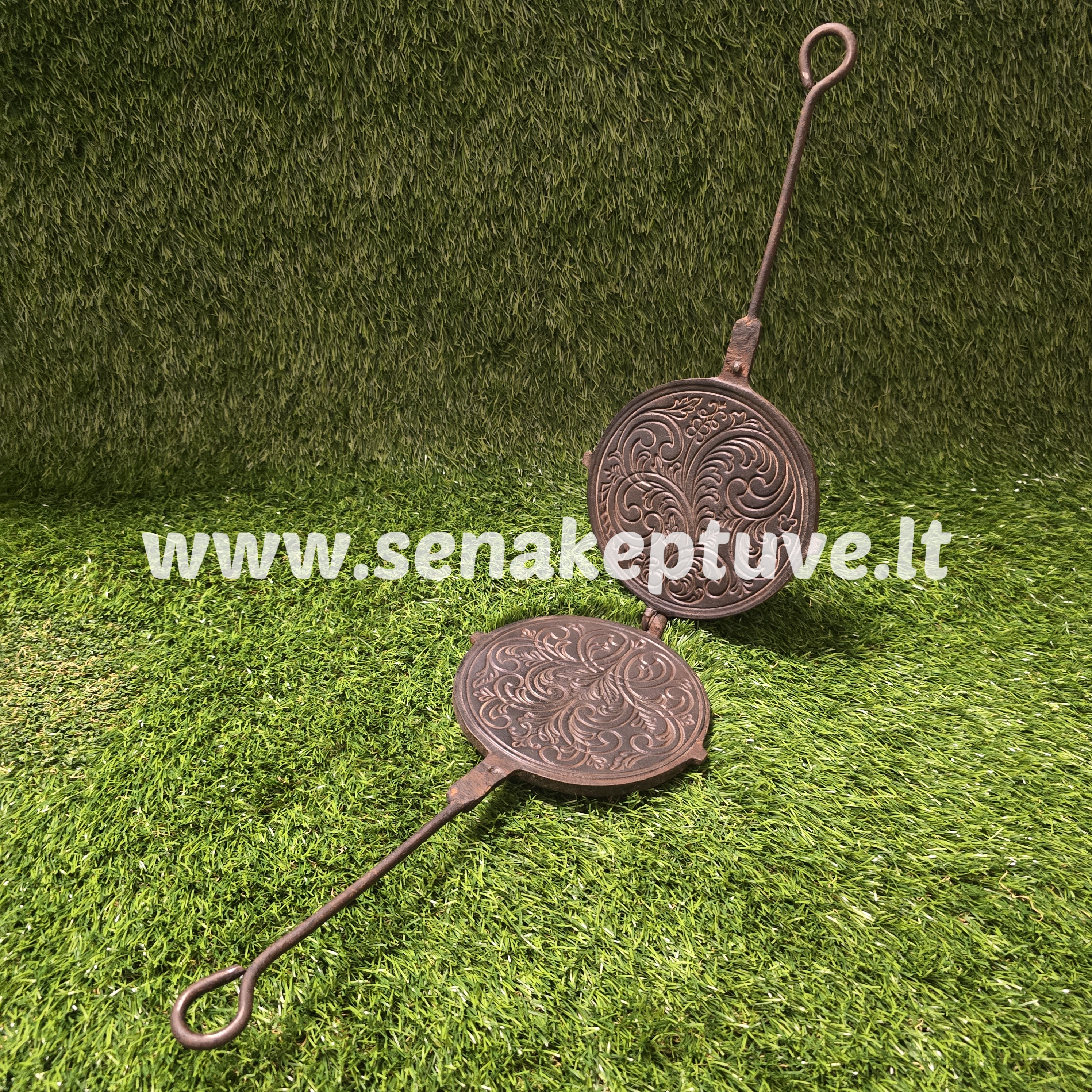 Senovinė ketaus plonų vaflių keptuvė