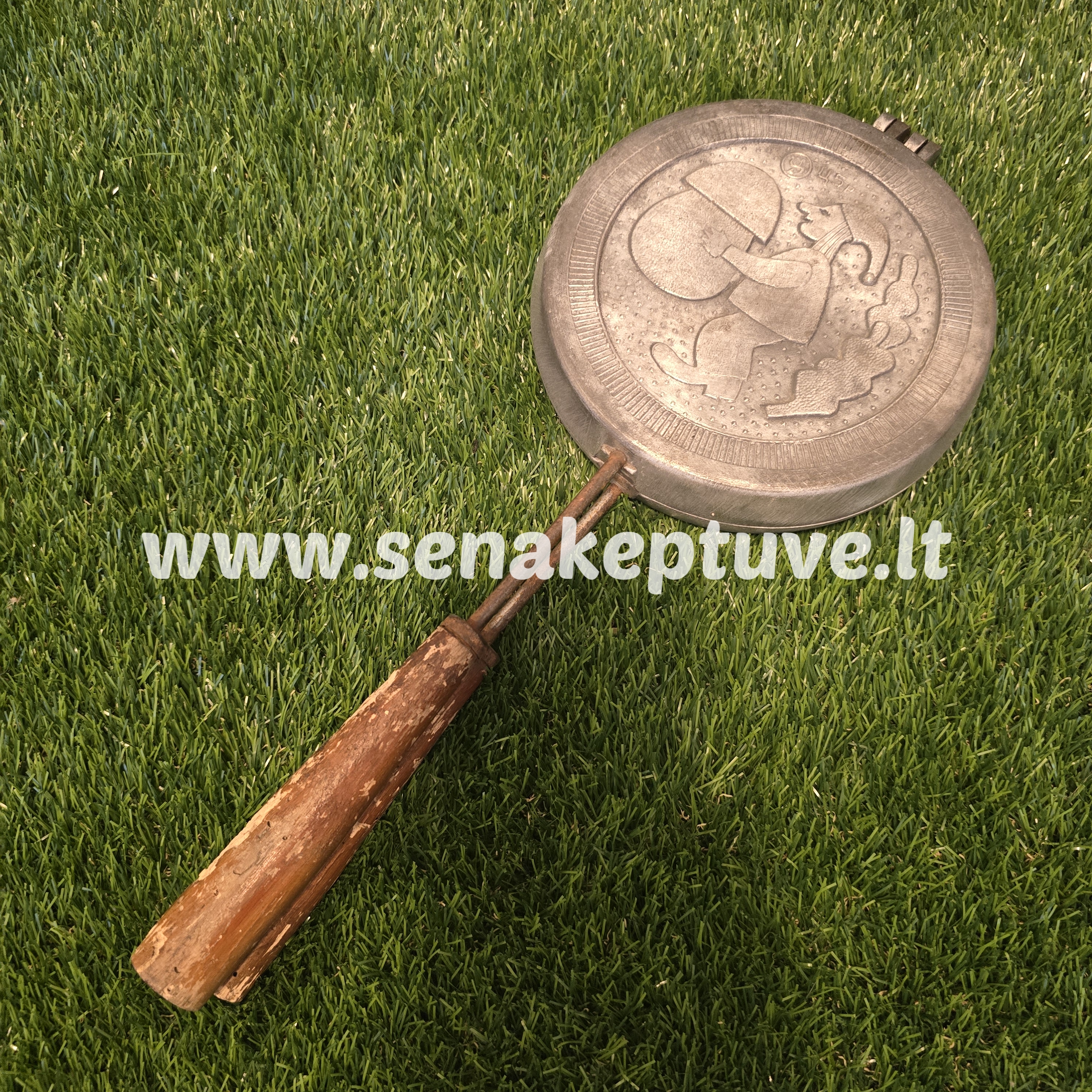 Senovinė grybukų keptuvė