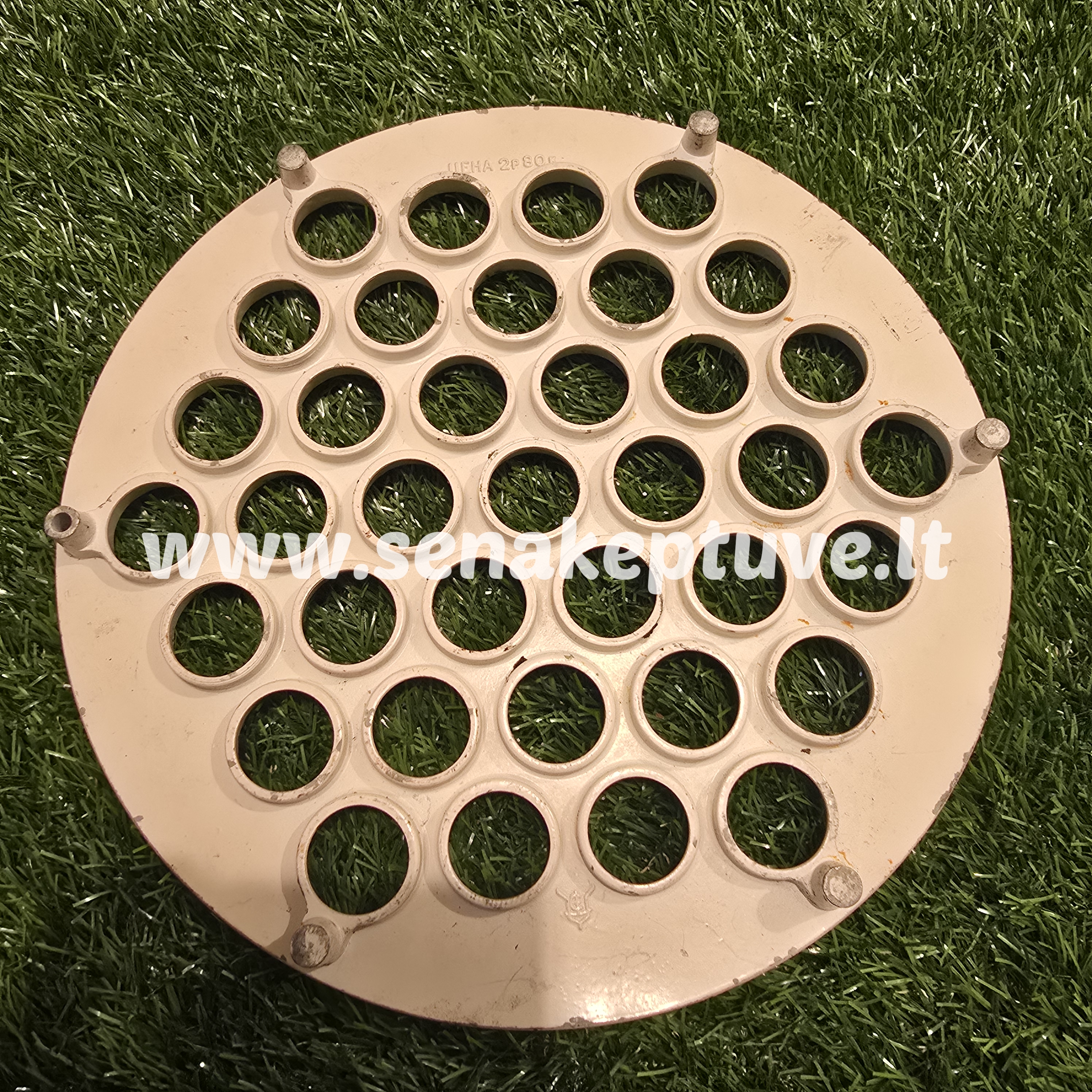 Senovinė koldūnų kepimo forma