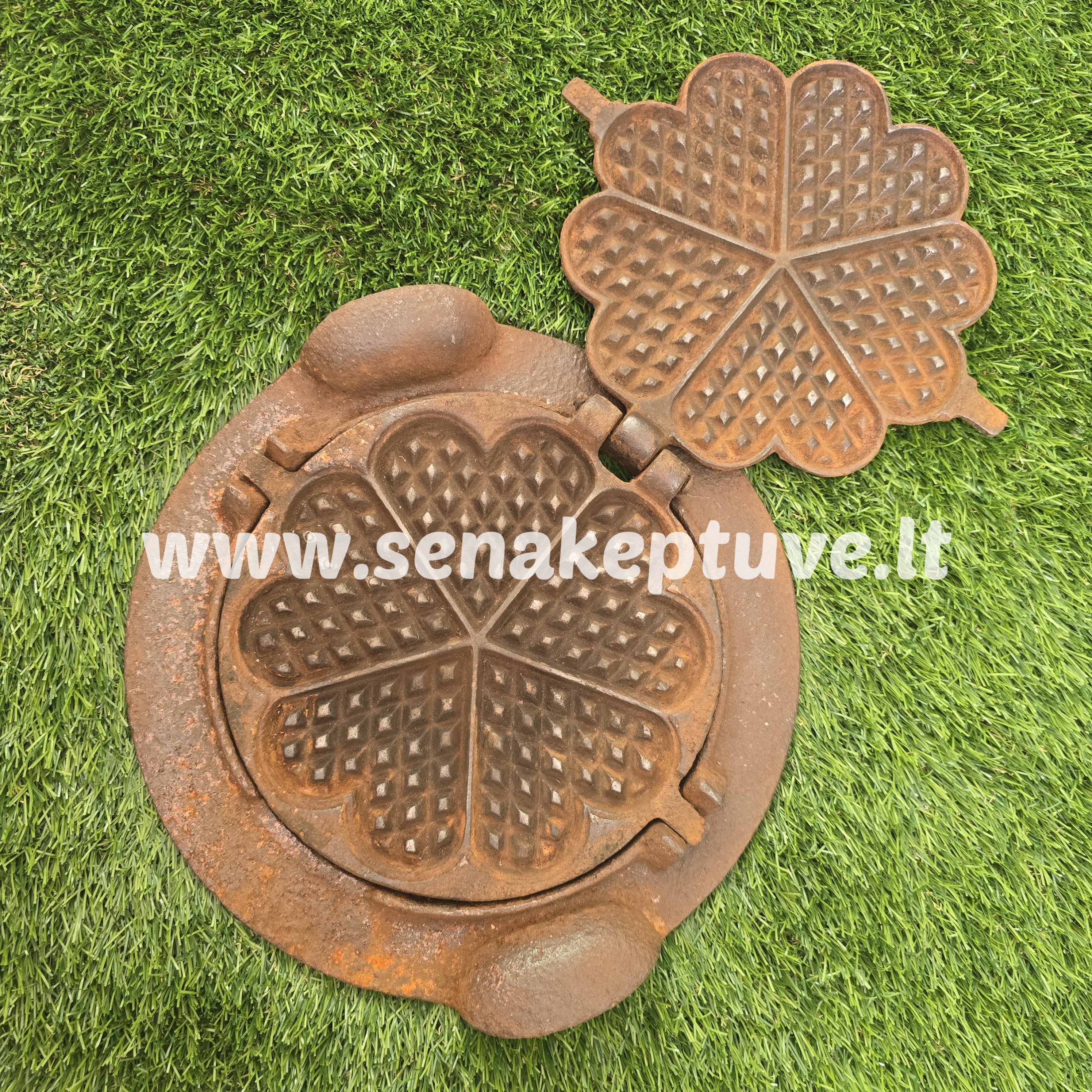 Senovinė ketaus vartoma čirvinių blynų keptuvė su žiedu