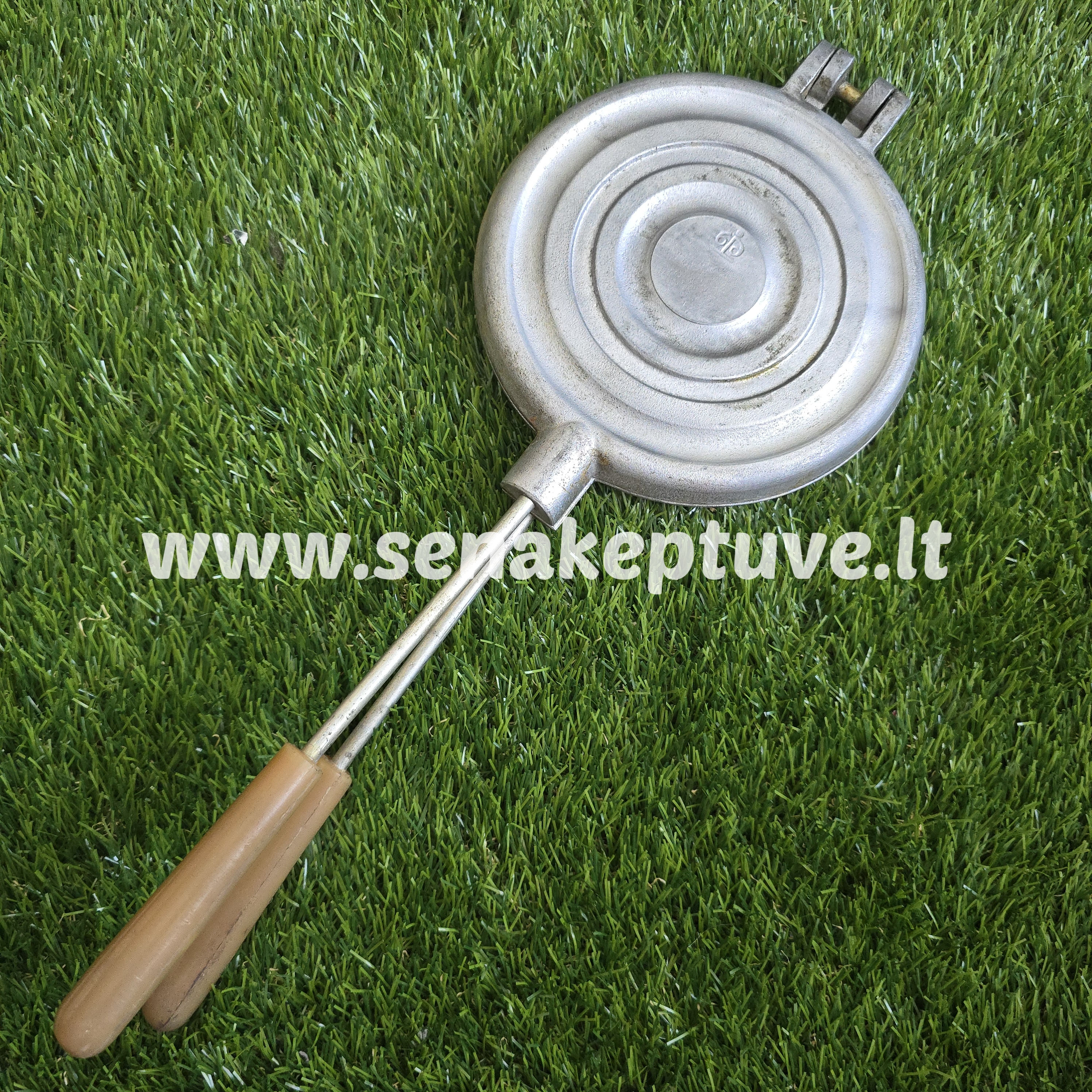 Senovinė blynų keptuvė