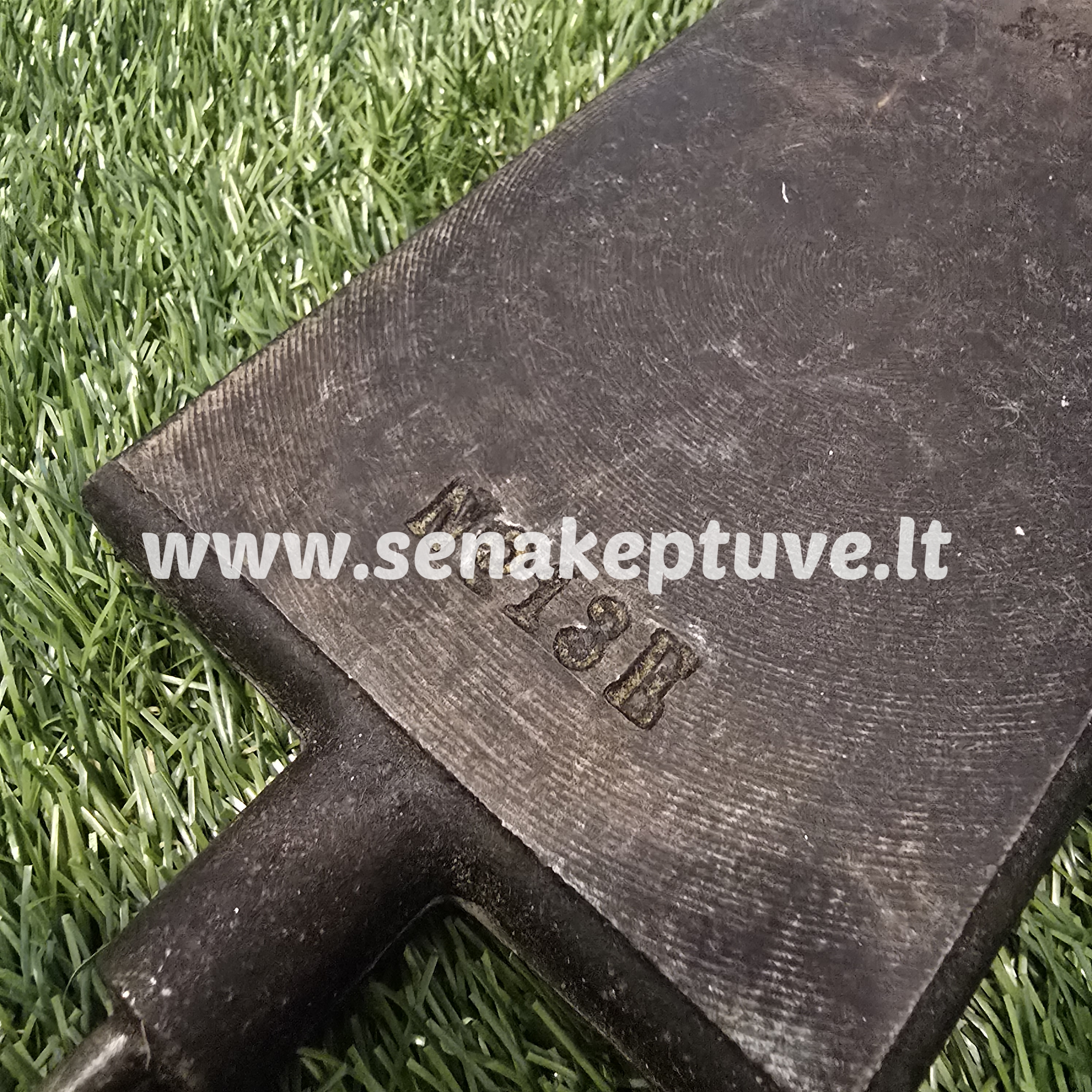 Senovinė ketaus plonų vaflių keptuvė