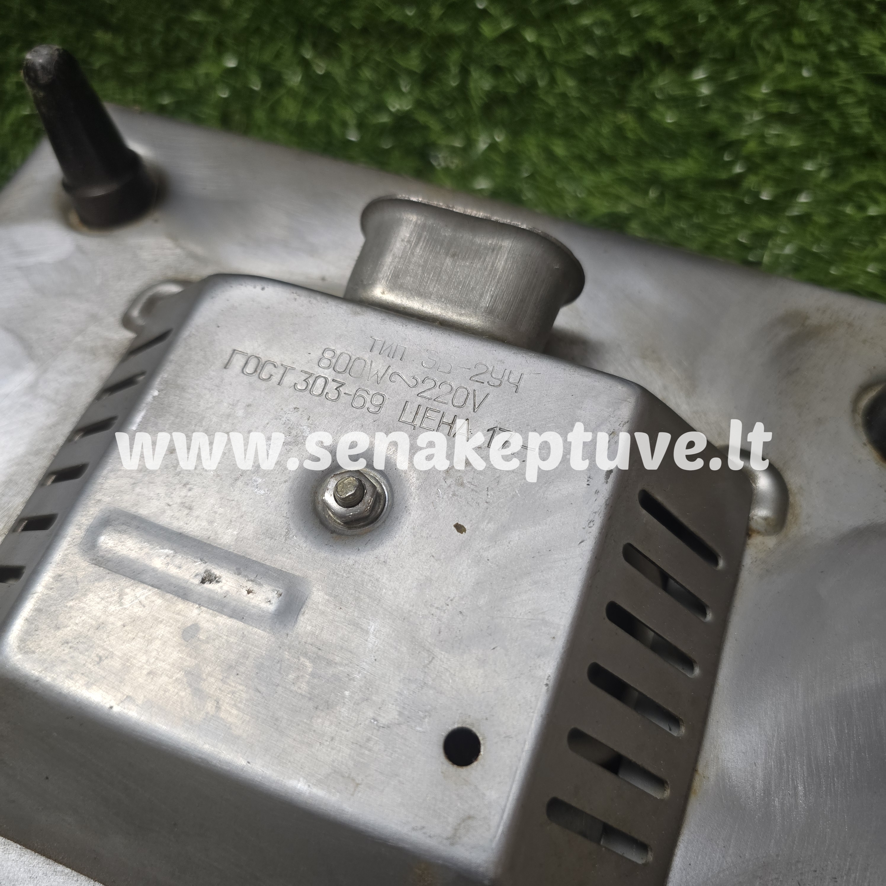 Senovinė elektrinė vaflinė su laidu ploniems vafliams