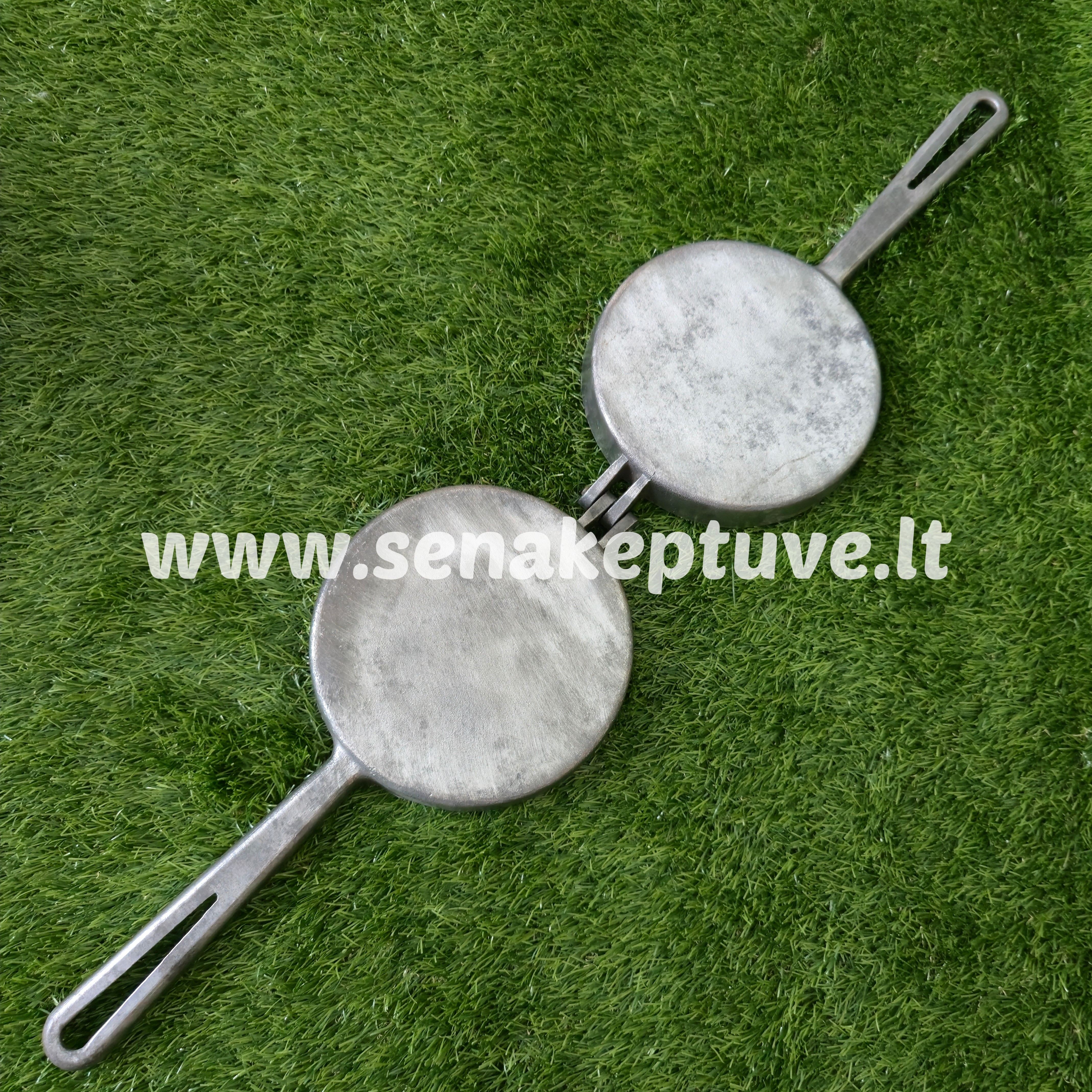 Senovinė grybukų keptuvė