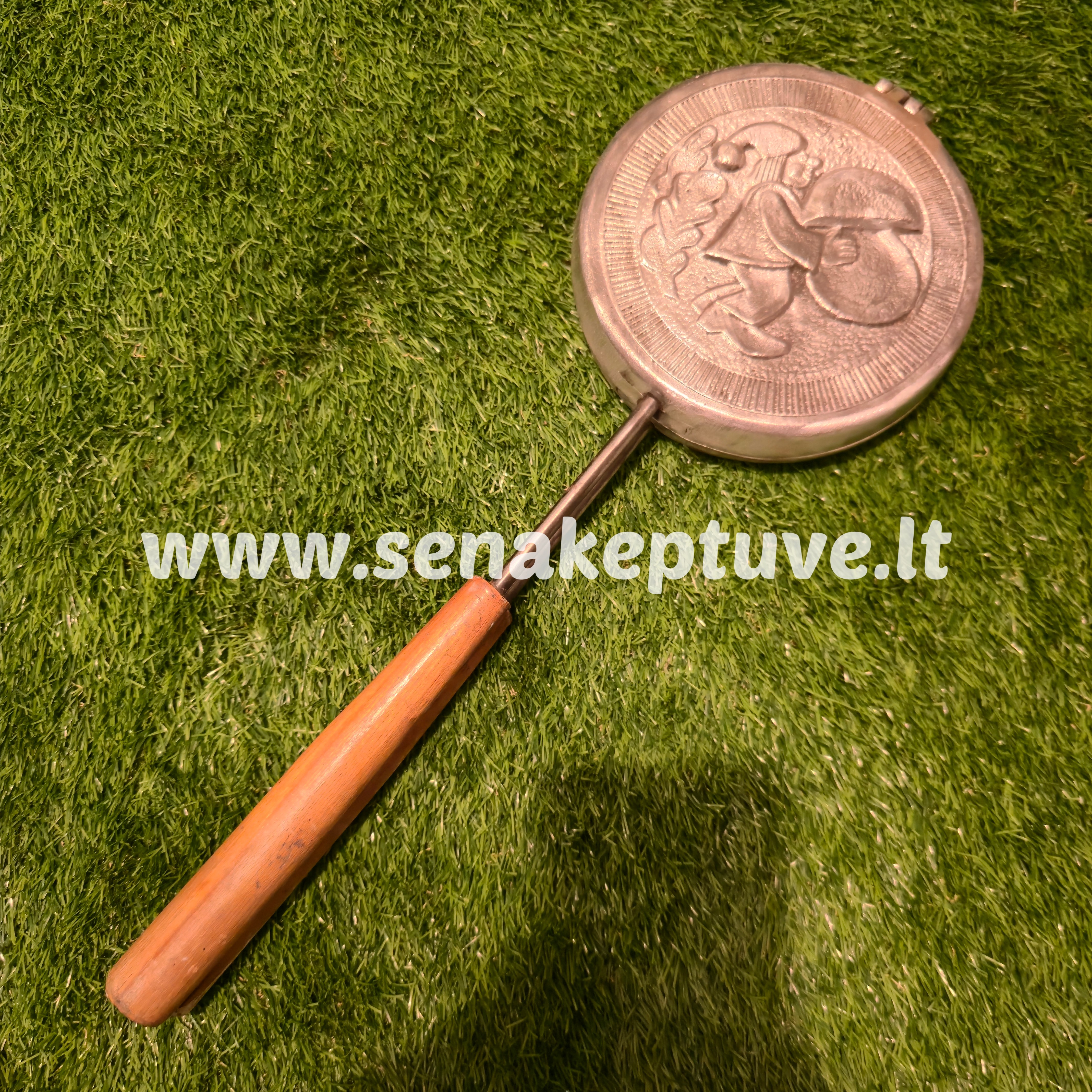 Senovinė grybukų keptuvė