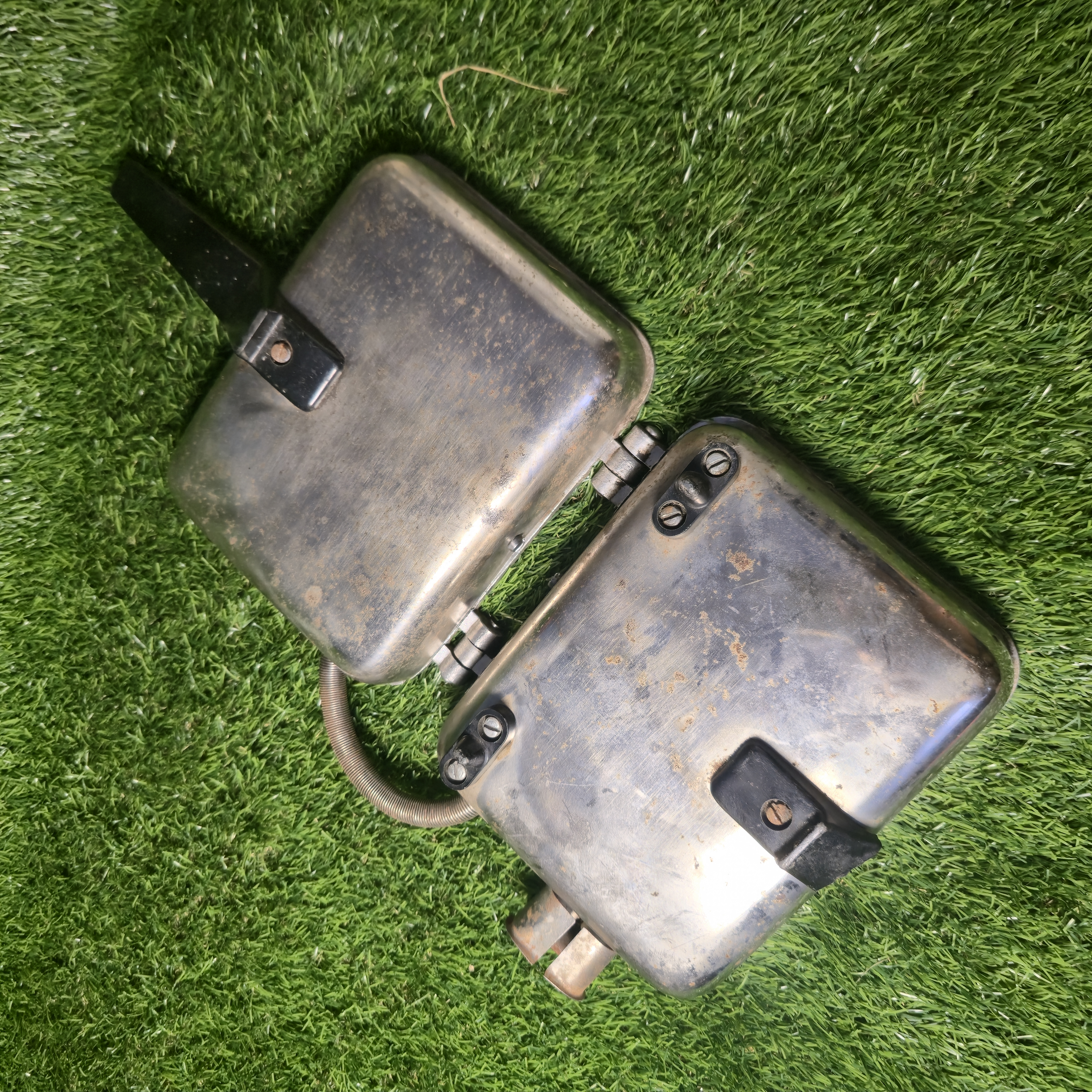 Senovinė elektrinė vaflinė su laidu (nėra apatinės rankenos)