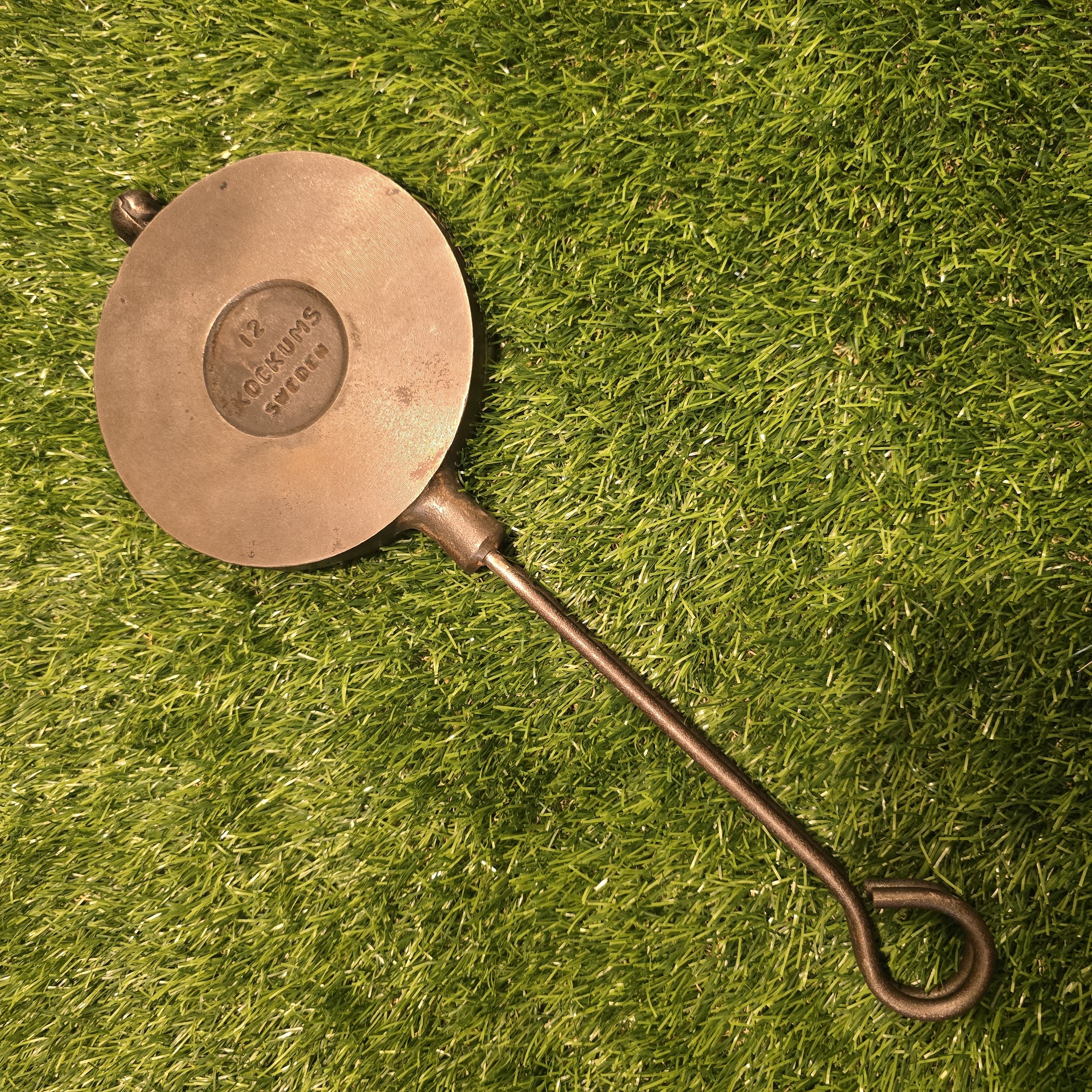 Ketaus plonų vaflių keptuvė