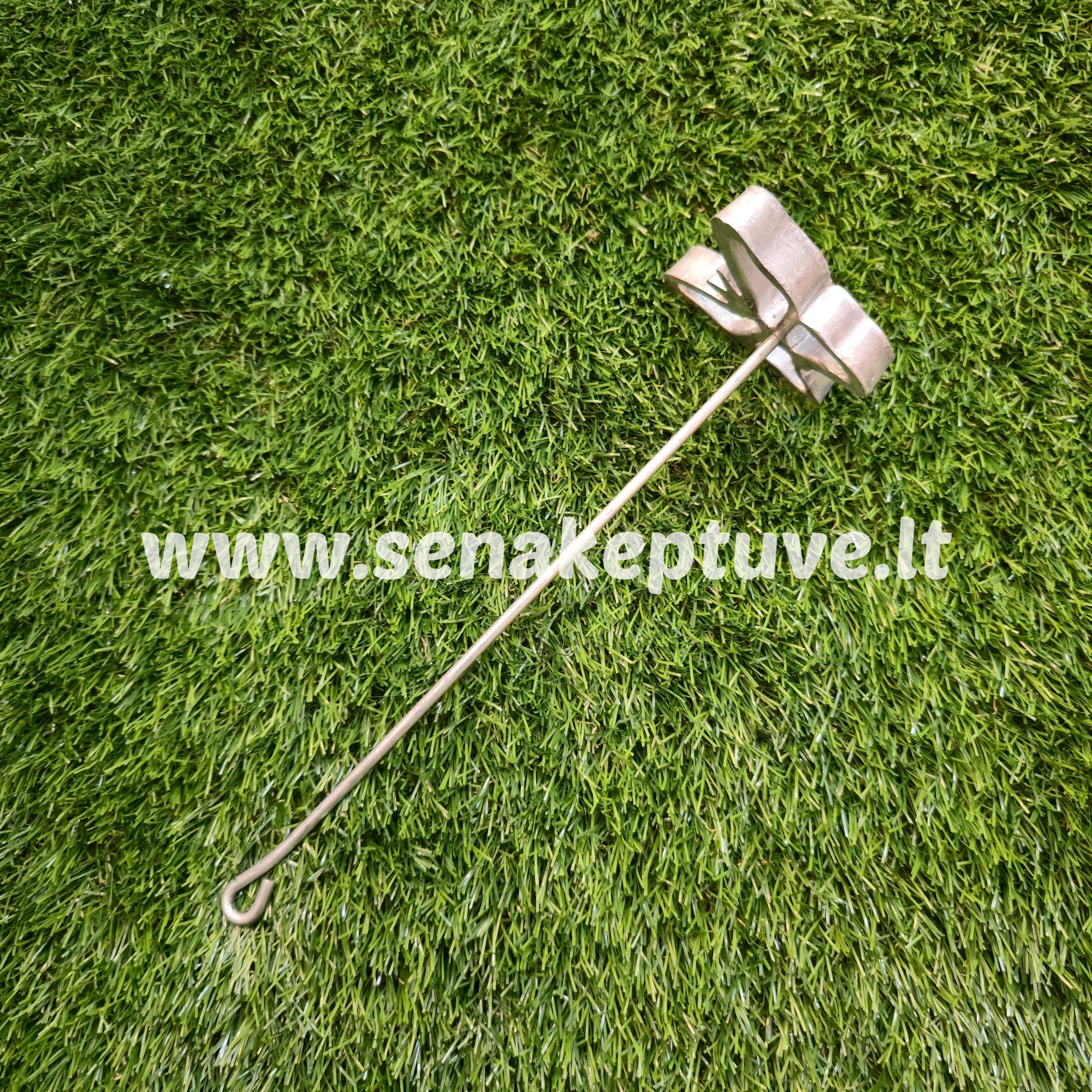 Senovinė žagarėlių formelė su koteliu