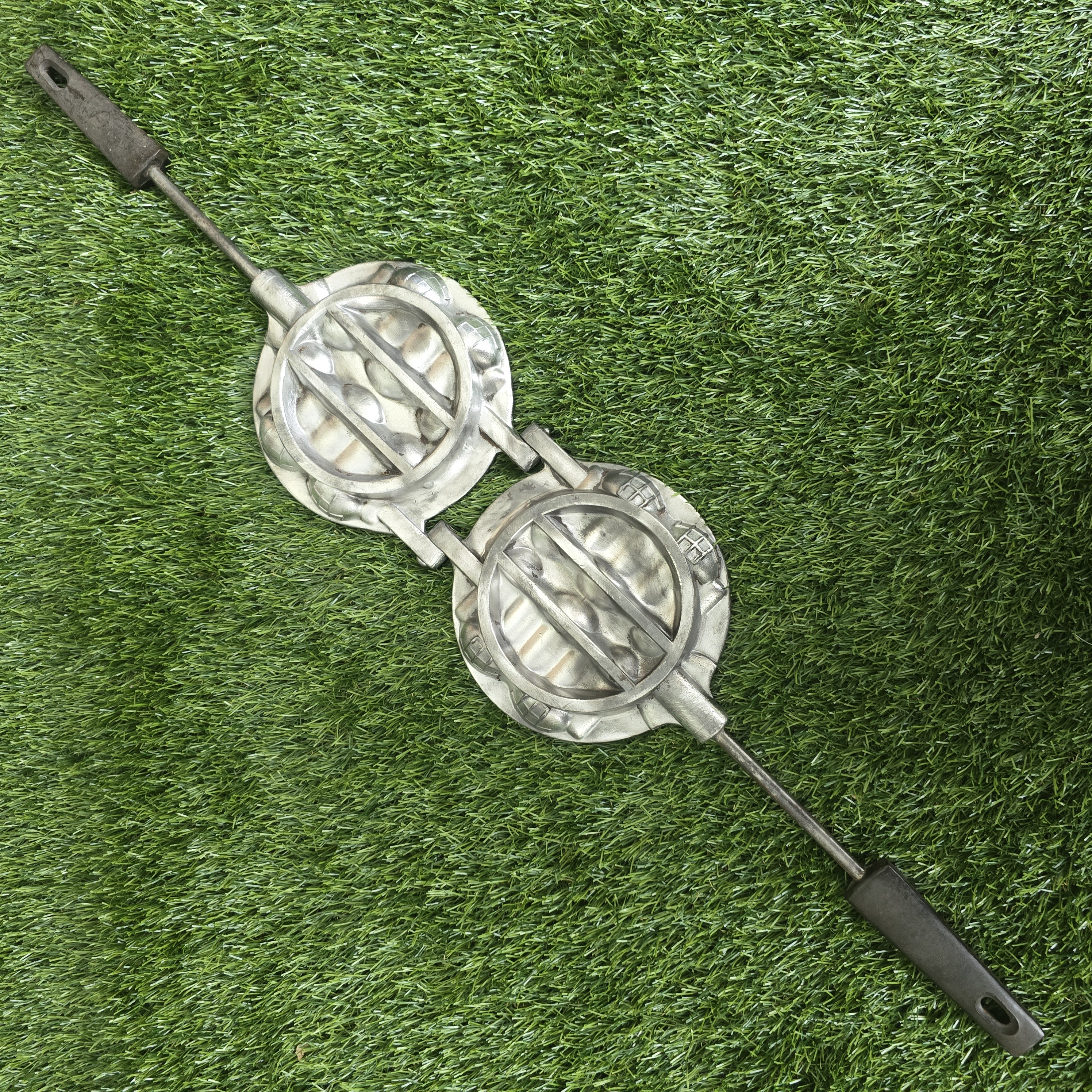 Senovinė grybukų keptuvė