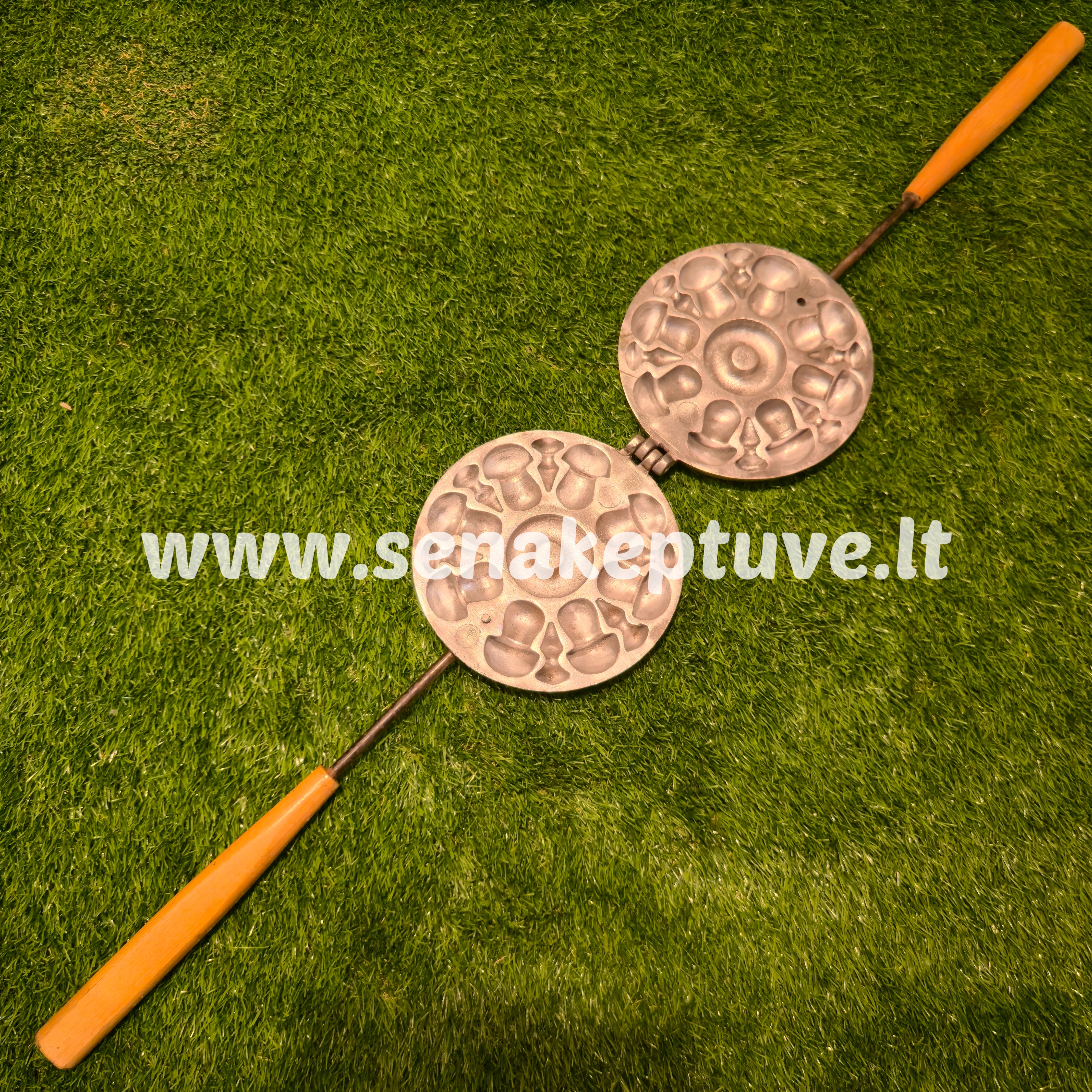 Senovinė grybukų keptuvė