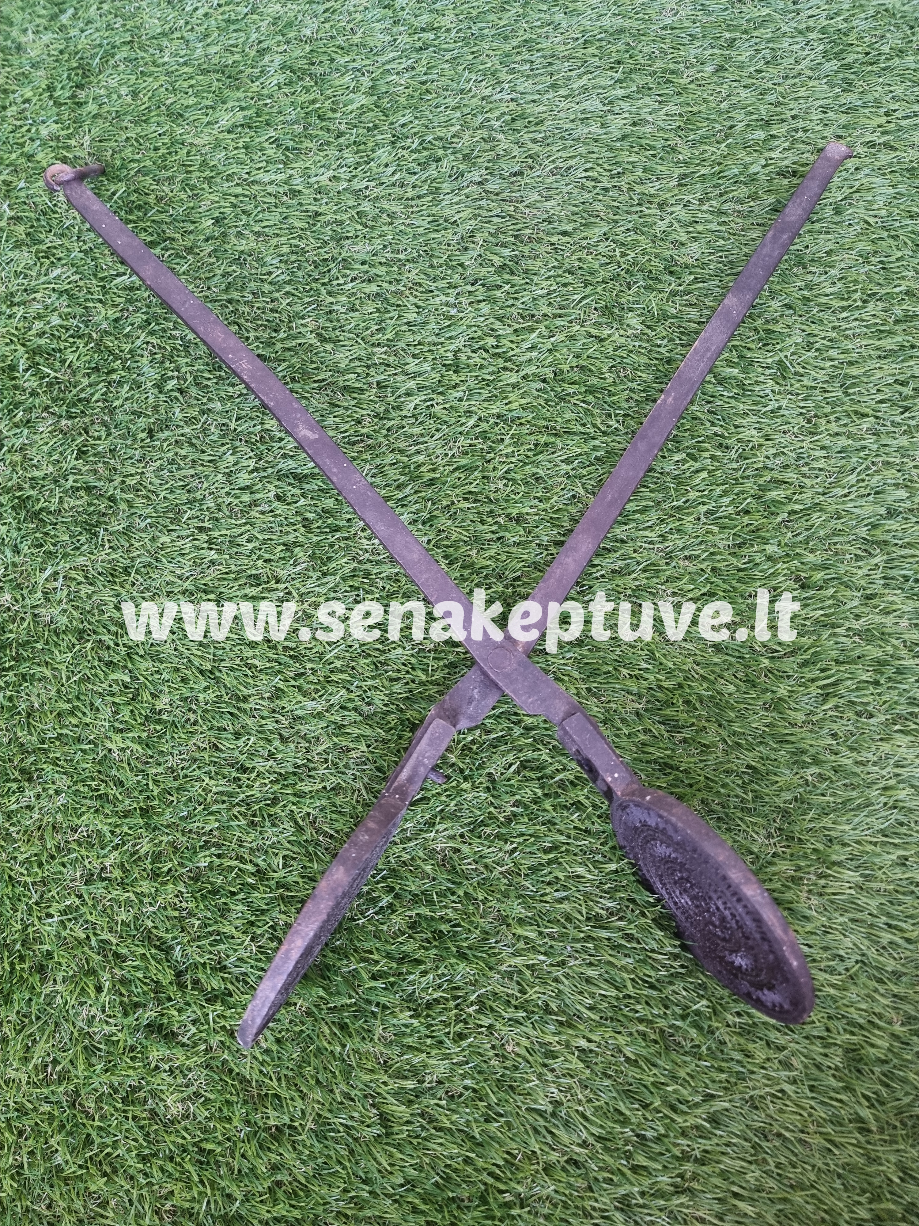 Senovinė ketaus plonų vaflių keptuvė