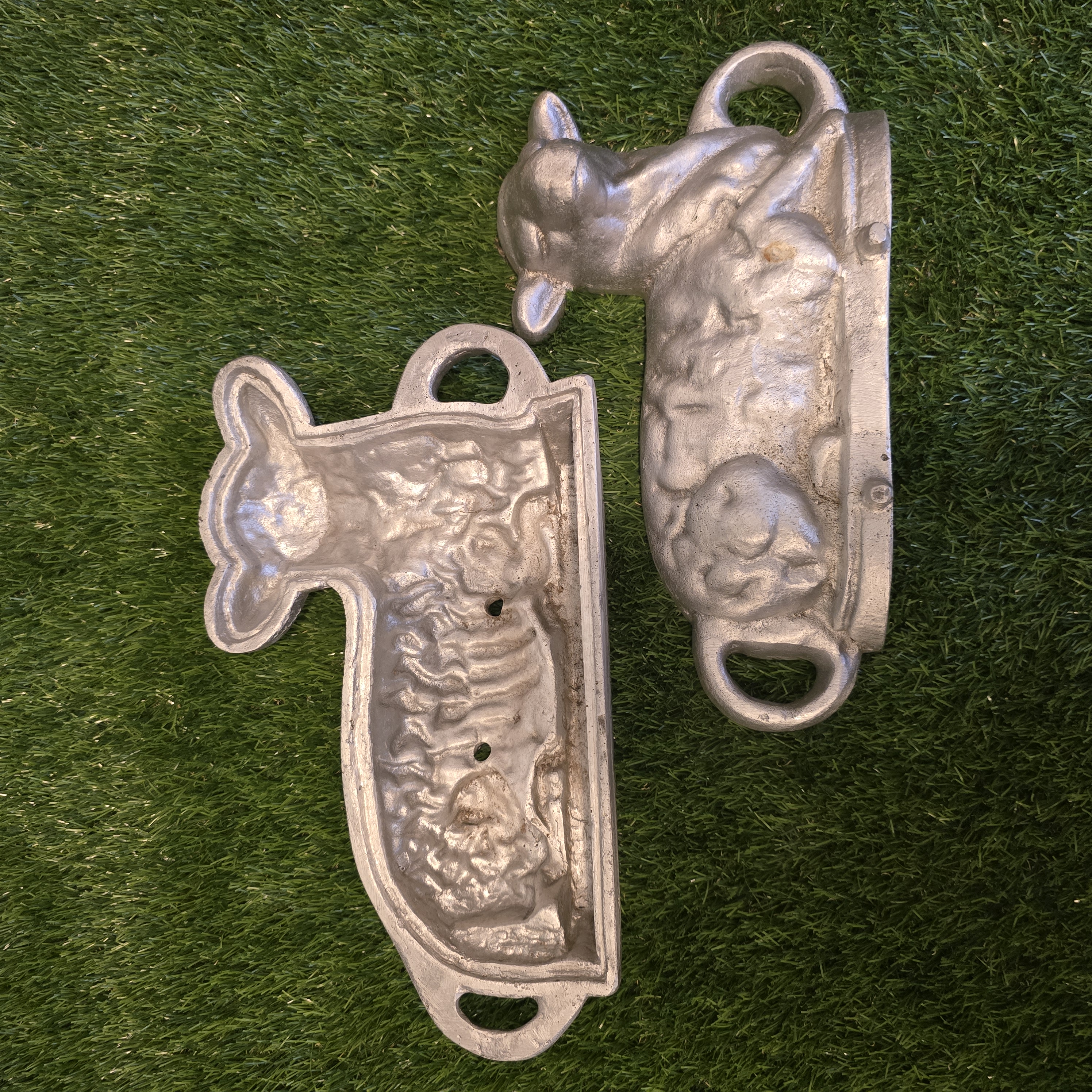 Senovinė avinėlio kepimo forma