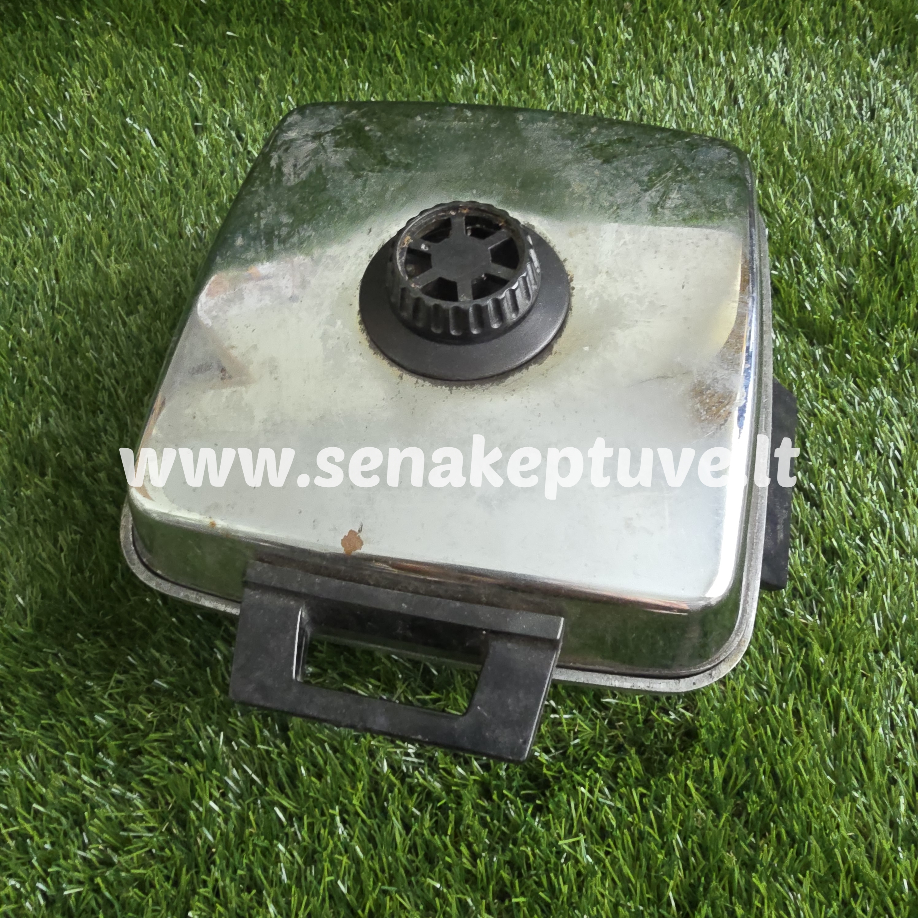 Senovinė vokiška elektrinė vaflinė su laidu