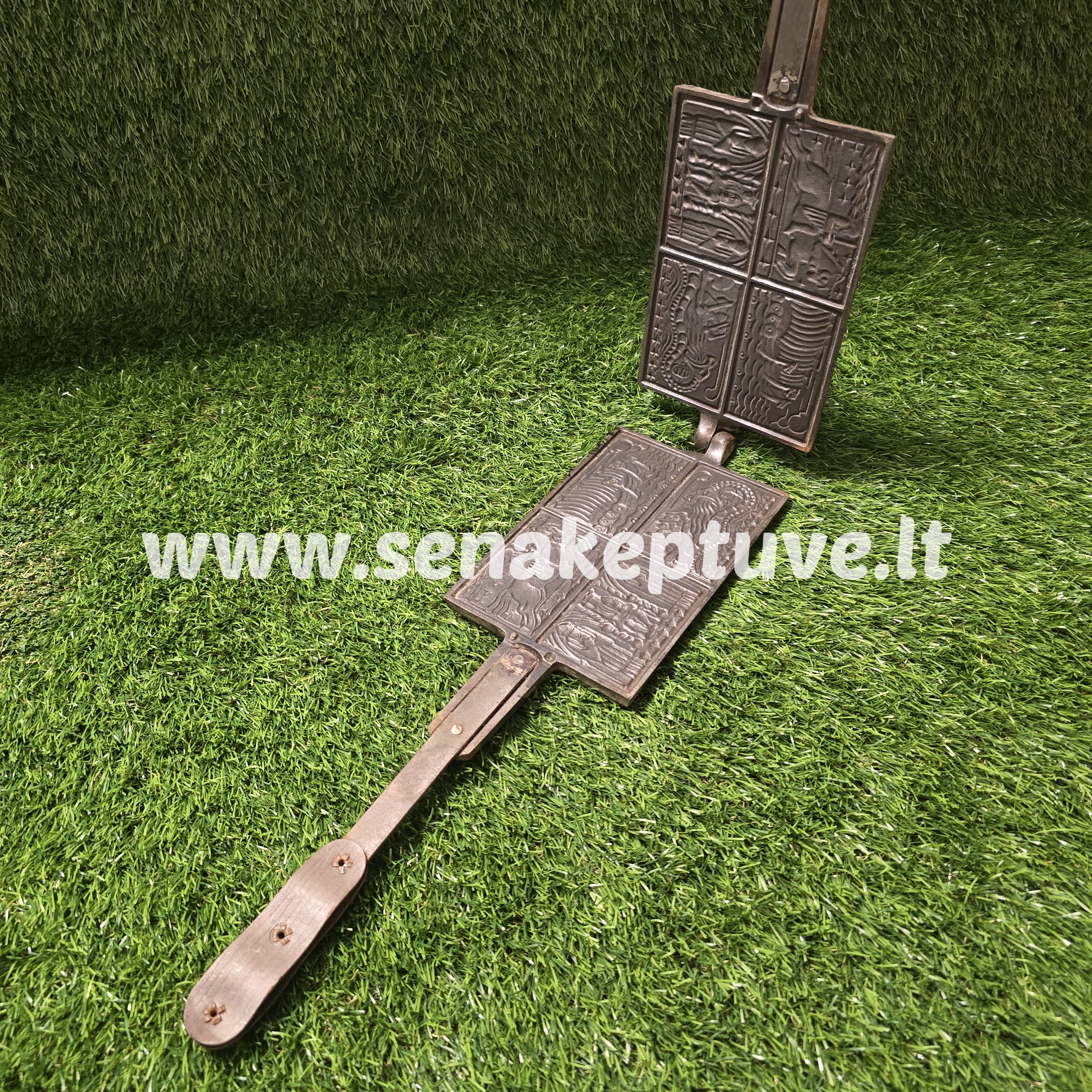 Senovinė ketaus plonų vaflių keptuvė