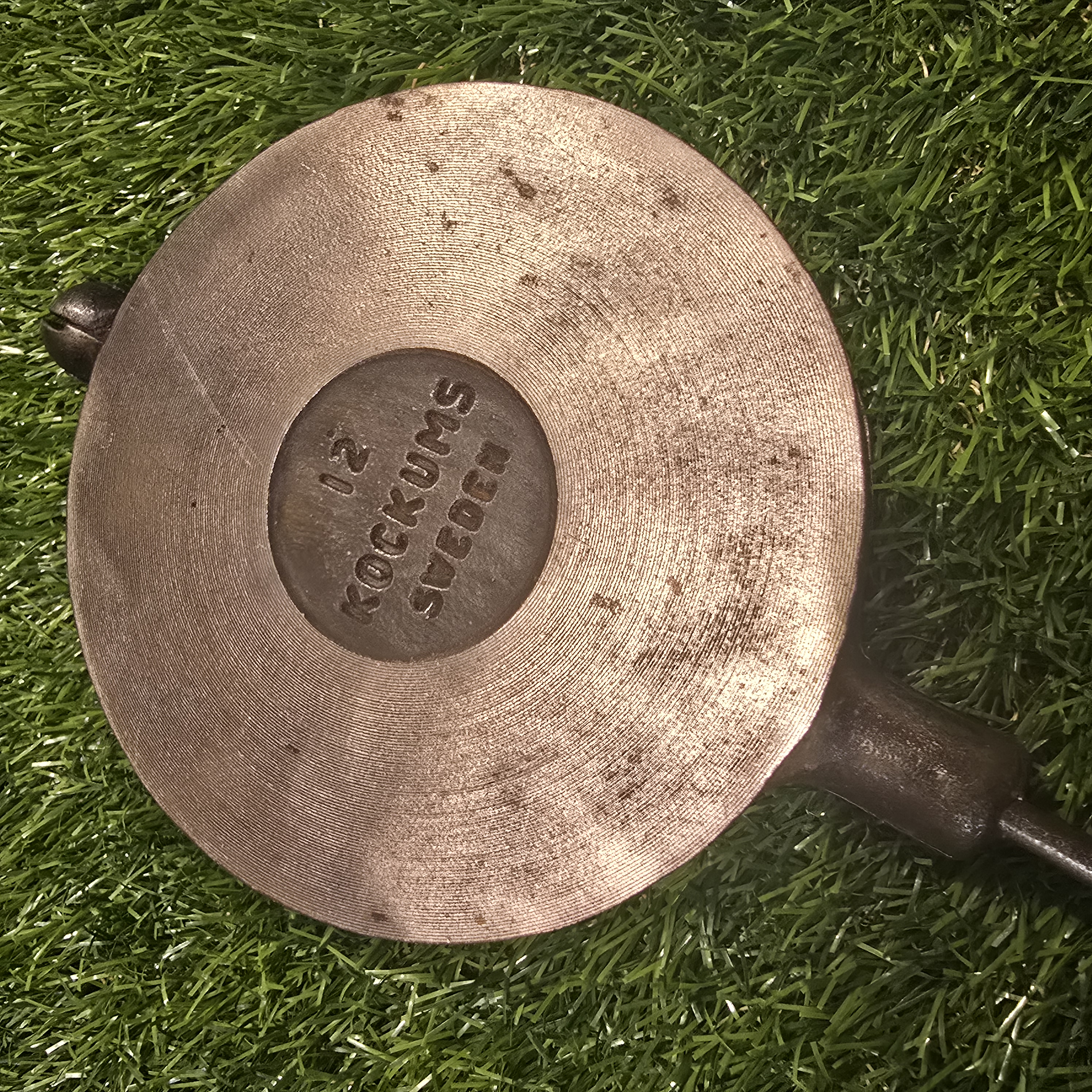 Ketaus plonų vaflių keptuvė