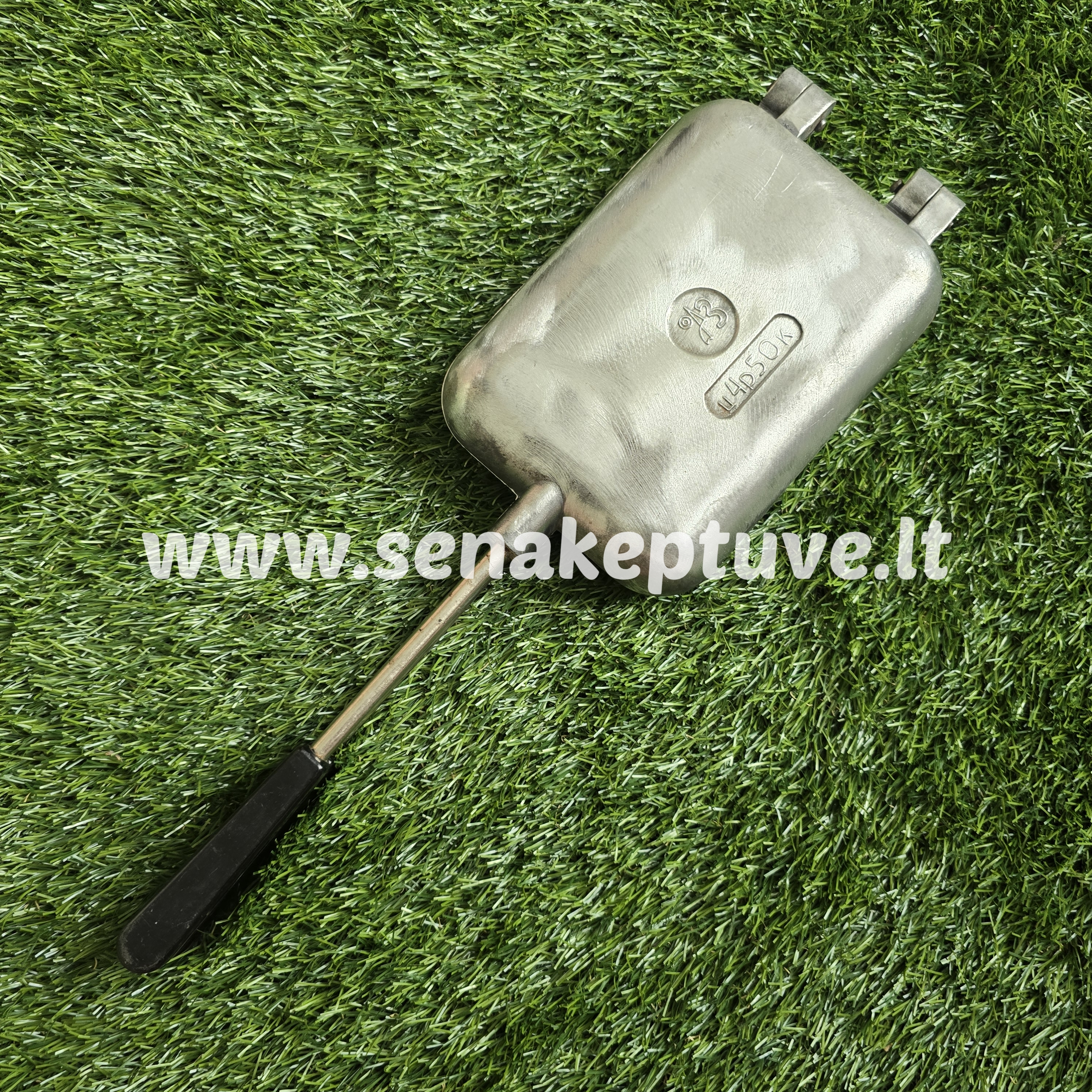 Senovinė meškučių keptuvė