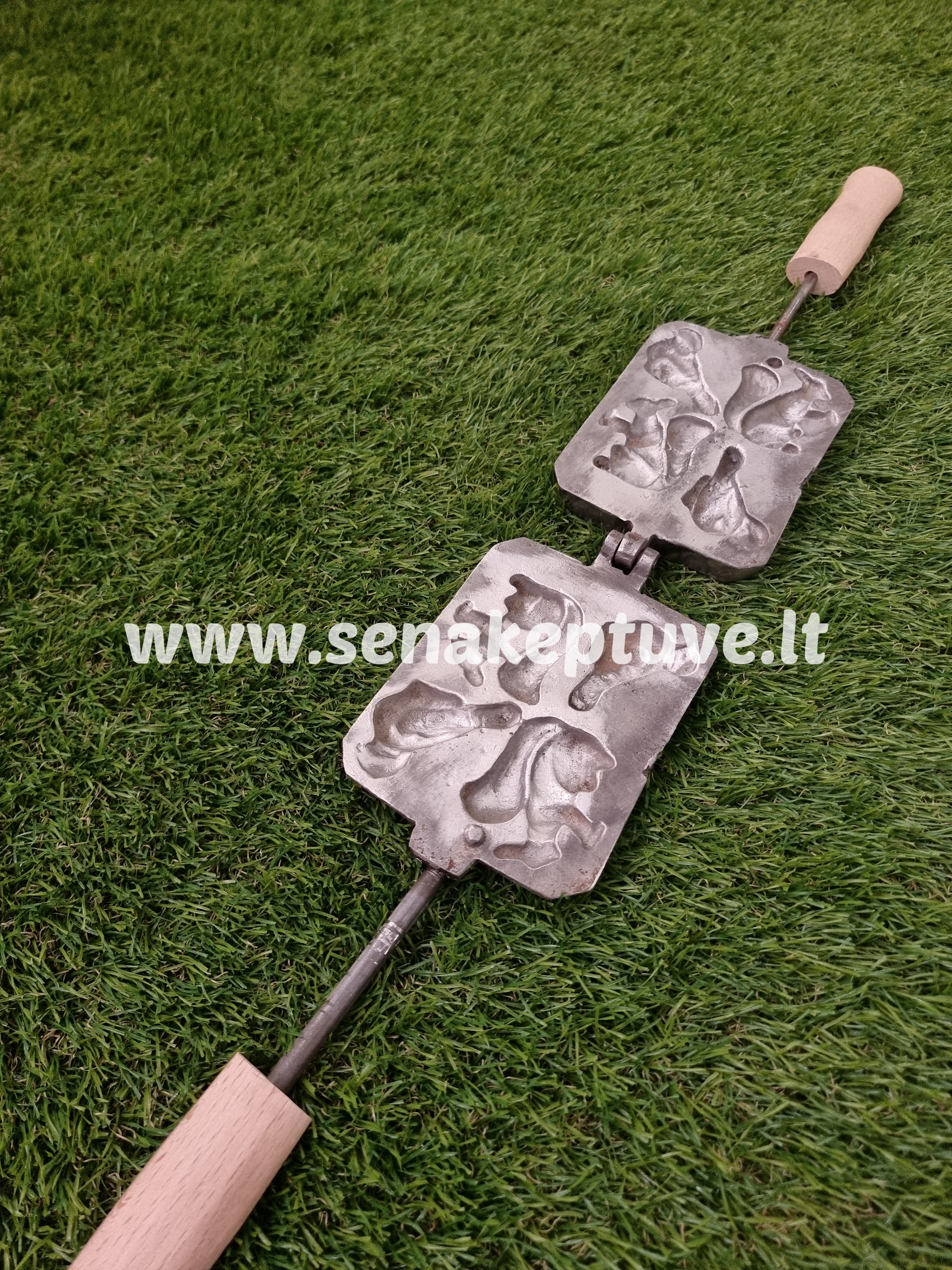 Senovinė asorti (2 voveraitės ir 2 paukšteliai) keptuvė