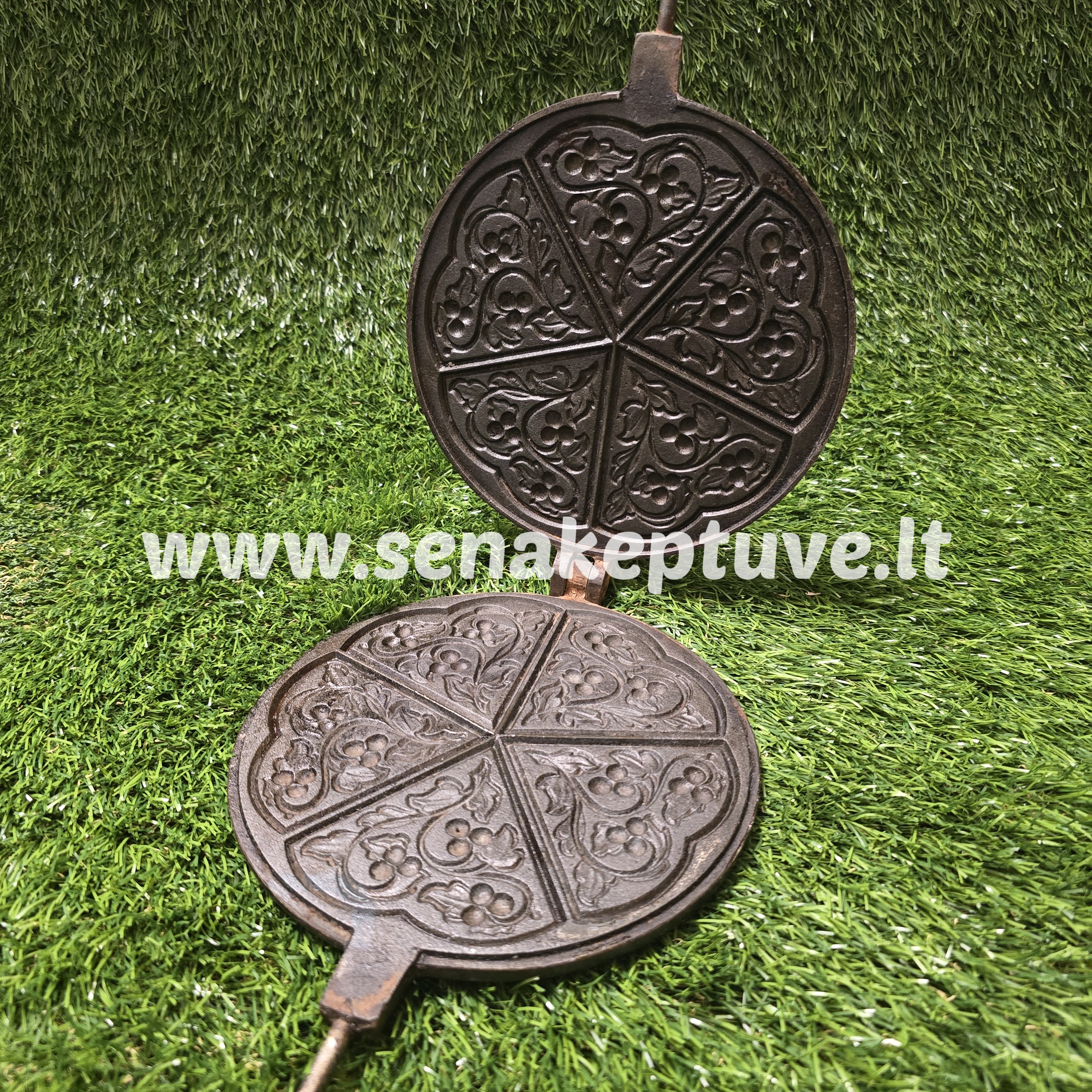 Senovinė ketaus plonų vaflių keptuvė Husqvarna