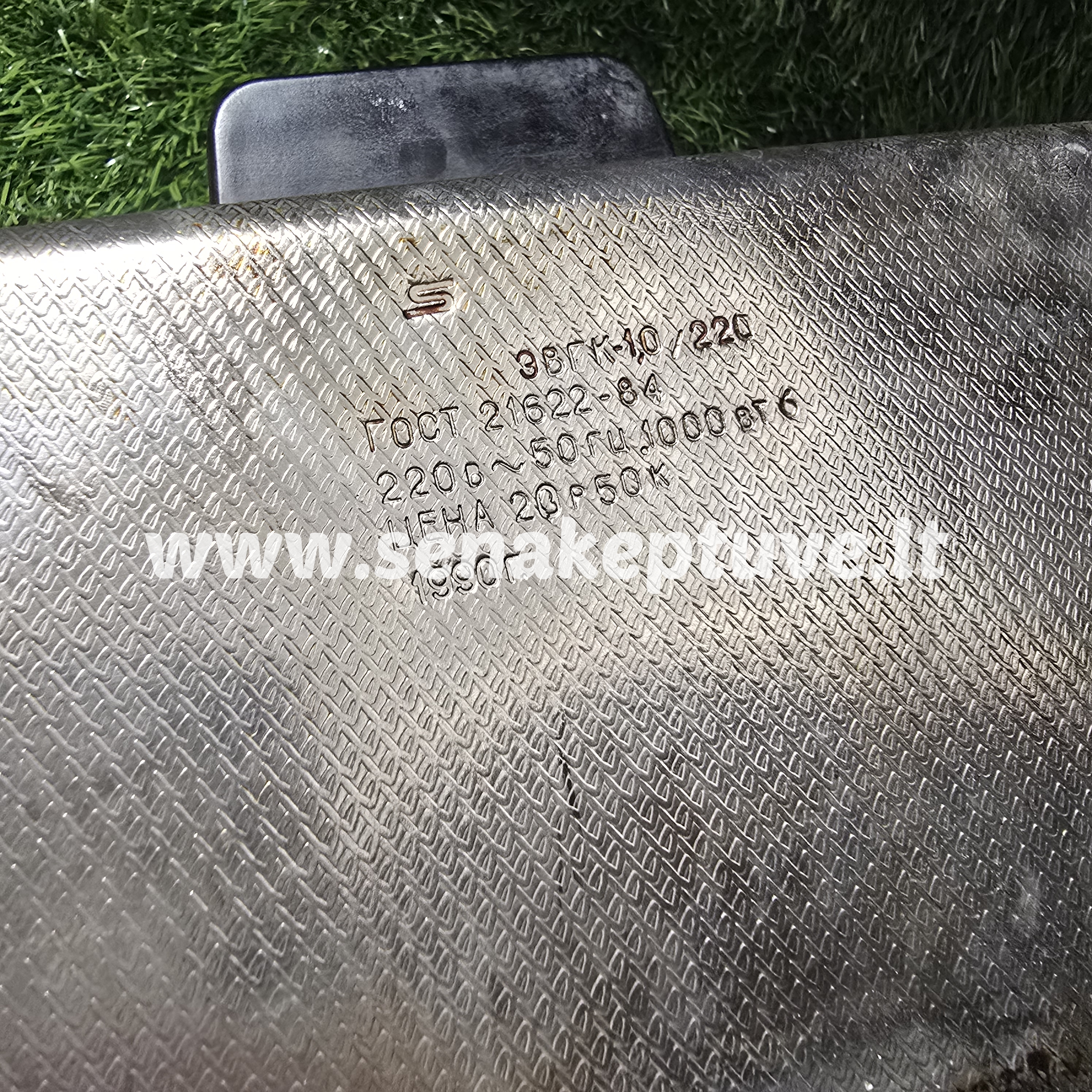 Senovinė elektrinė vaflinė su laidu