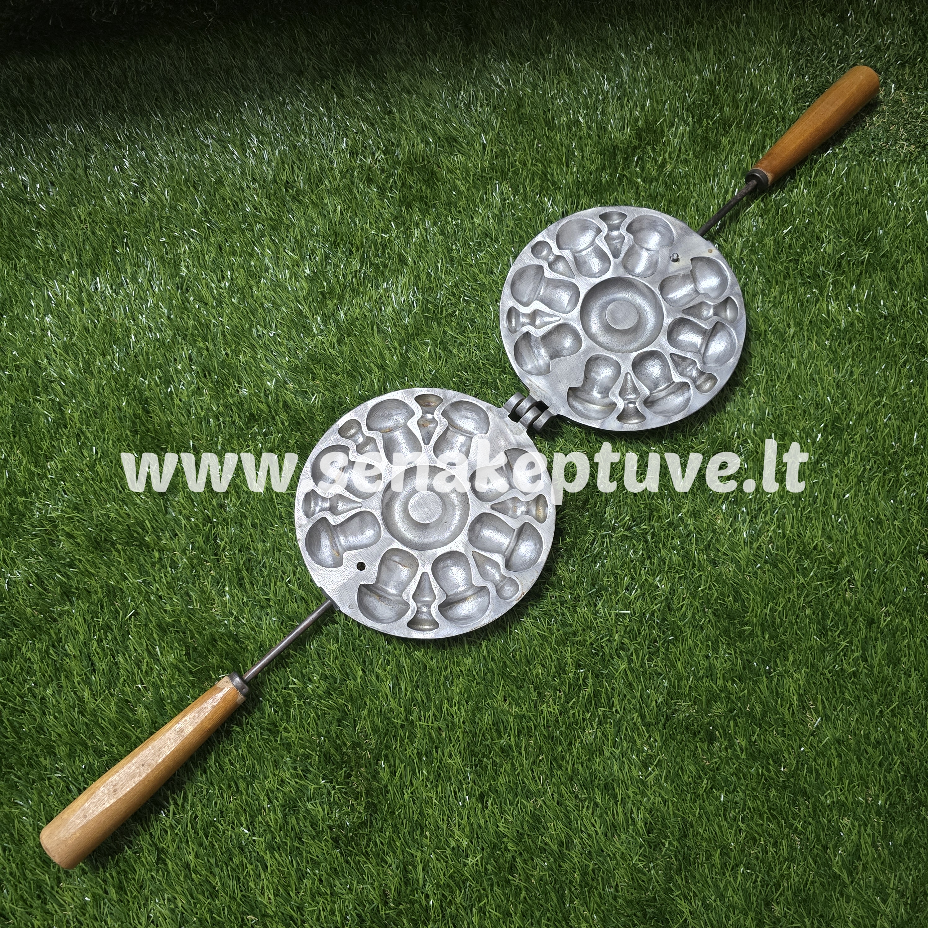 Senovinė grybukų keptuvė