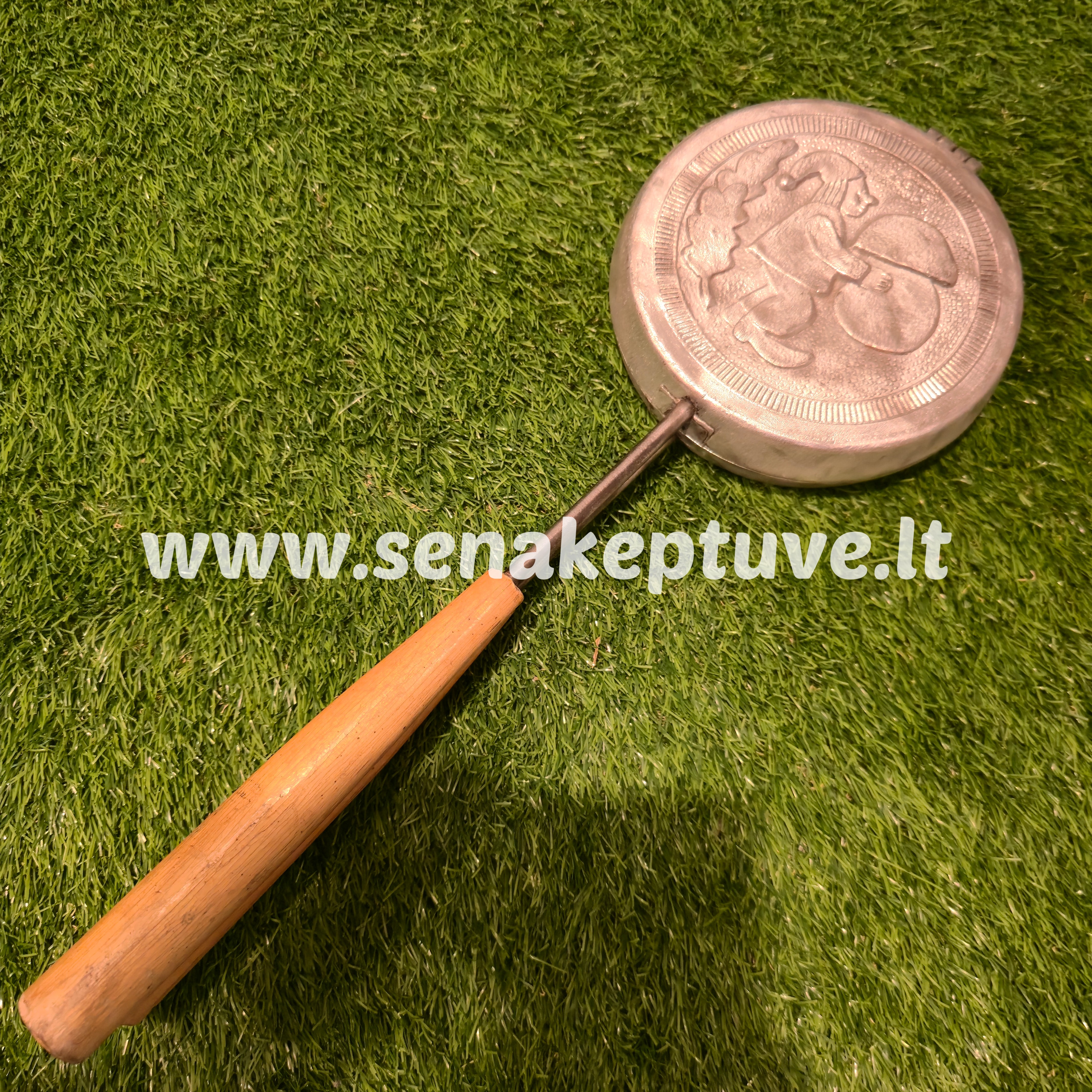 Senovinė grybukų keptuvė