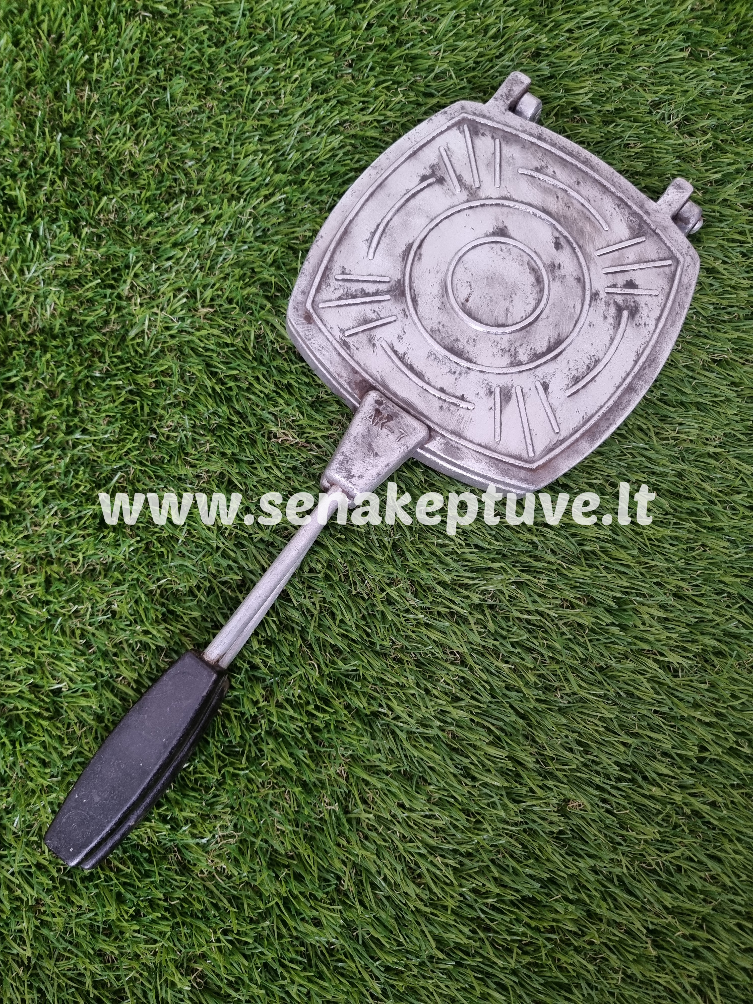 Senovinė blynų keptuvė