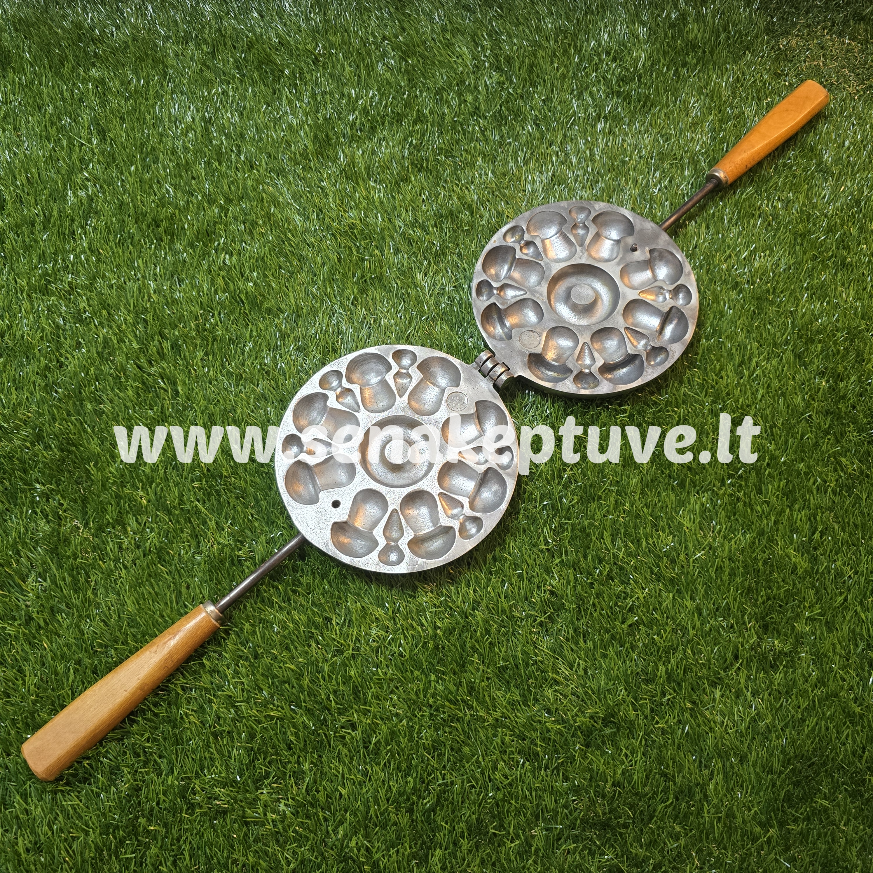 Senovinė grybukų keptuvė