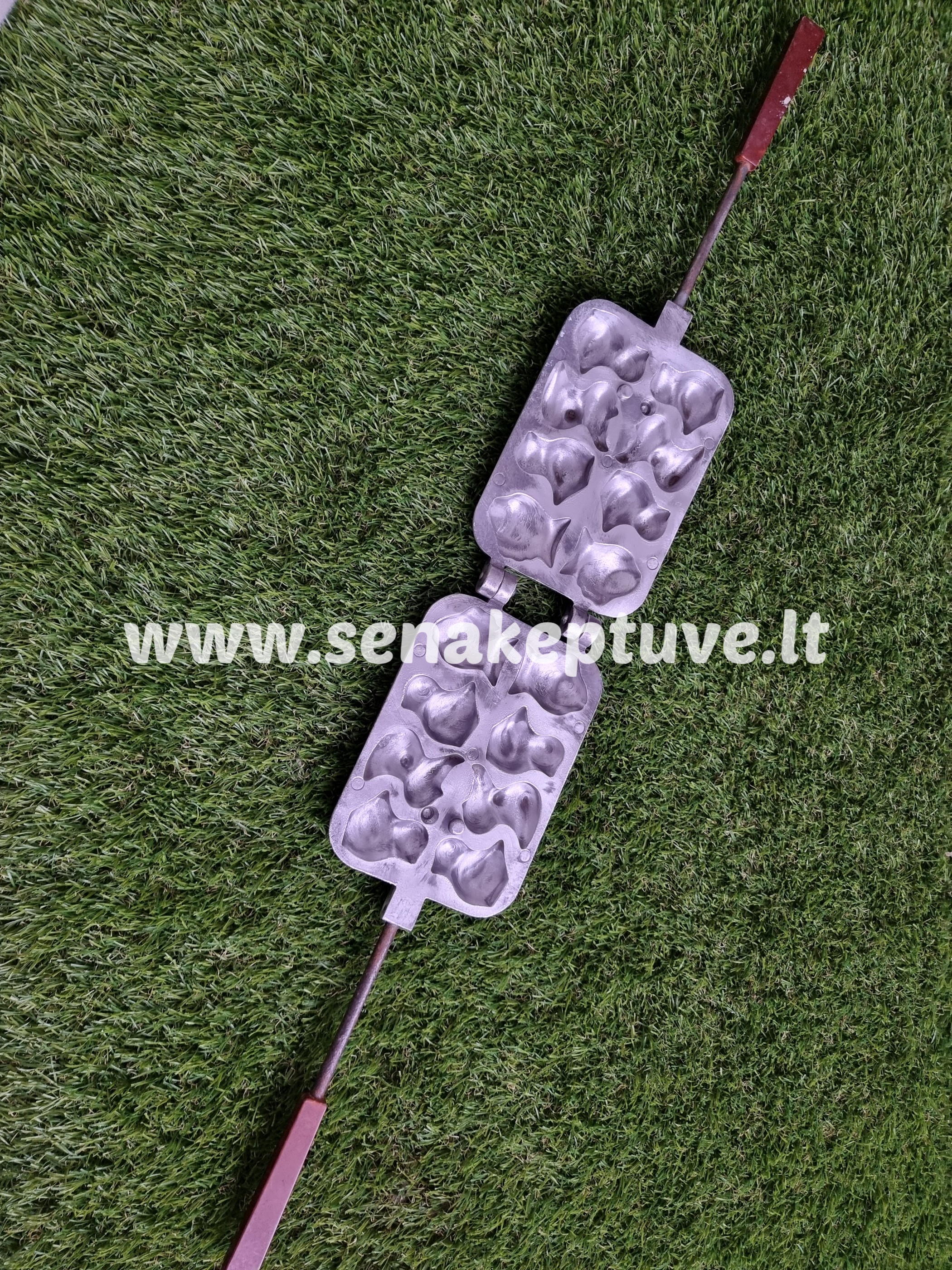 Senovinė asorti (2 paukšteliai, 2 žuvelės, 2 krokodilai ir 2 ruoniai) keptuvė