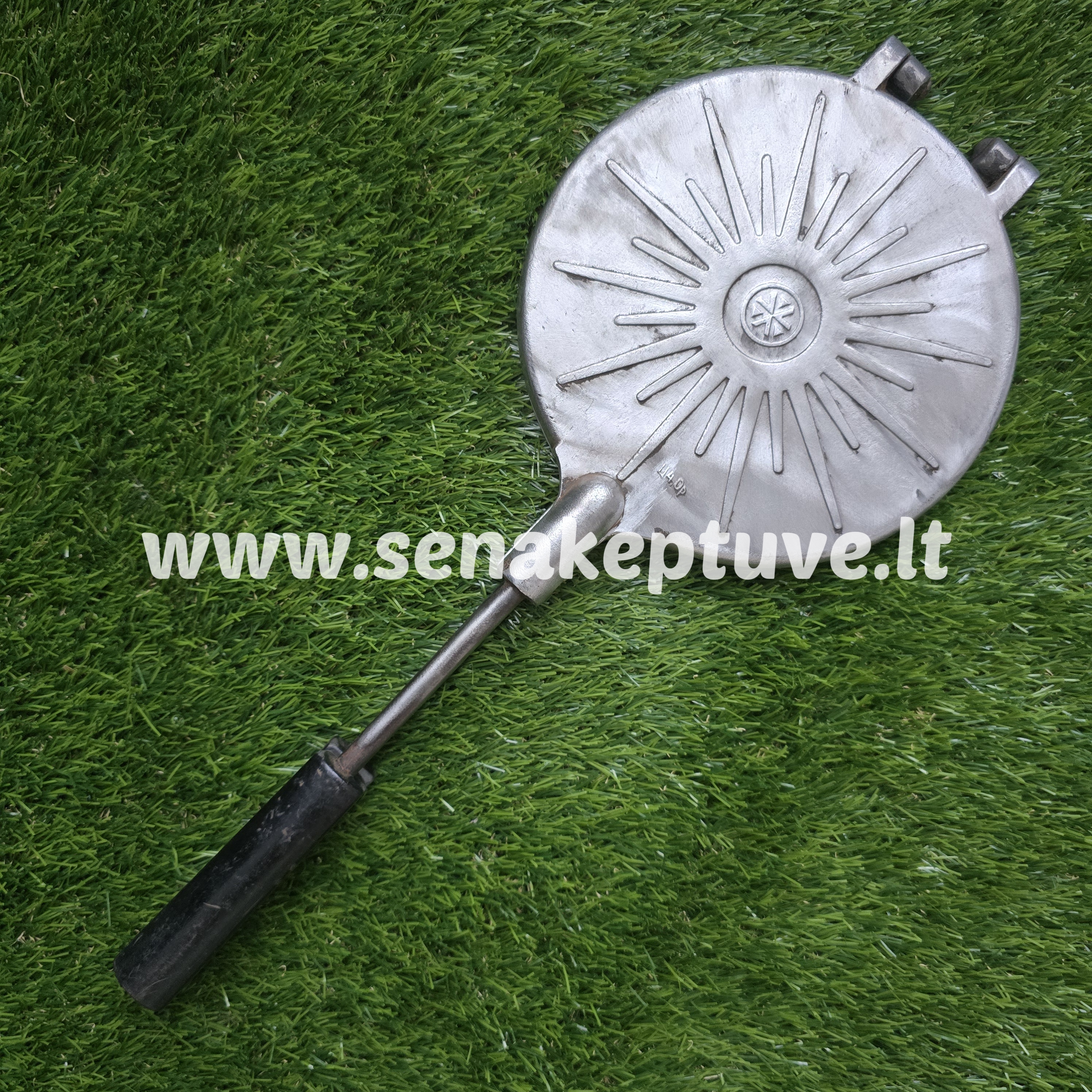 Senovinė blynų keptuvė