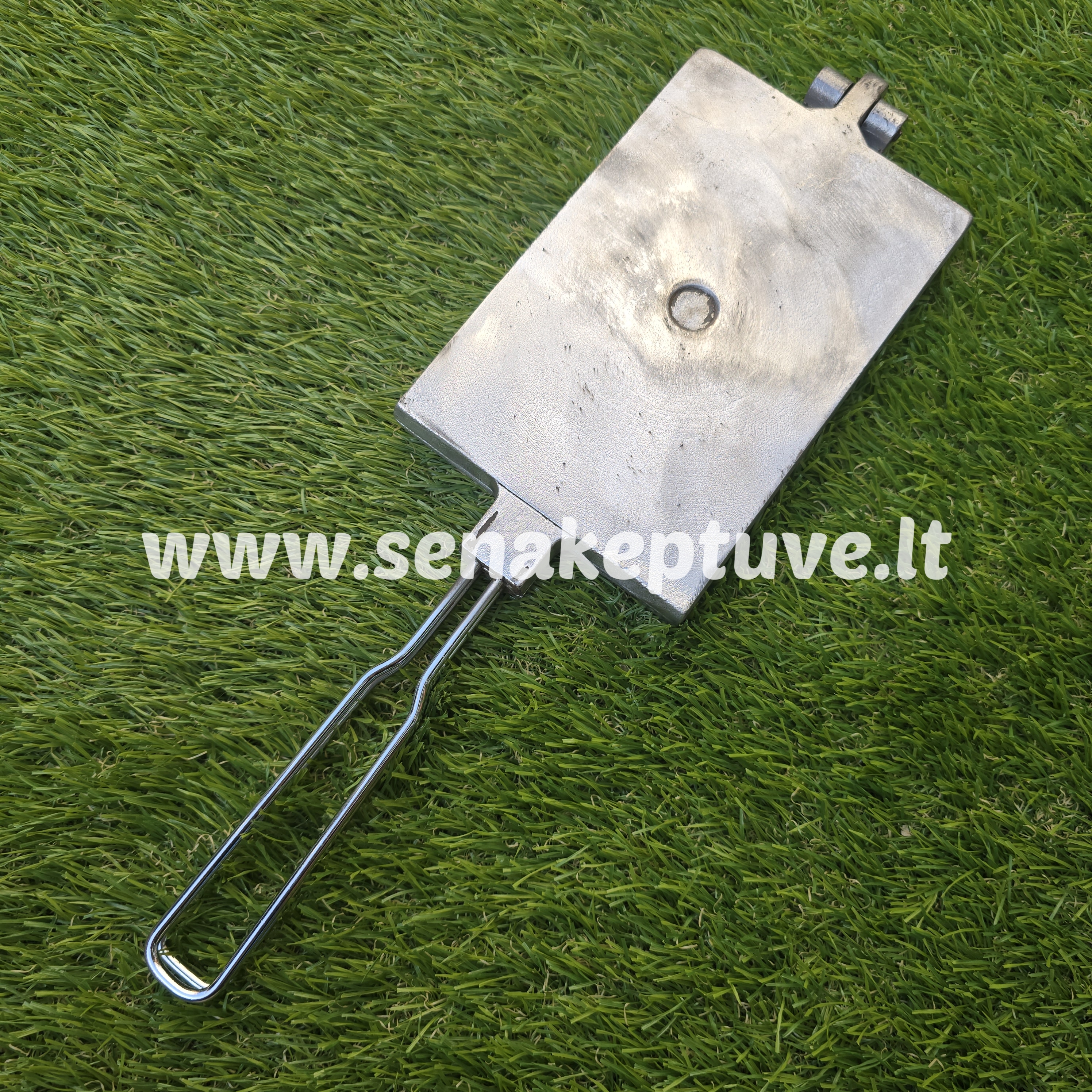 Senovinė plonų vaflių keptuvė