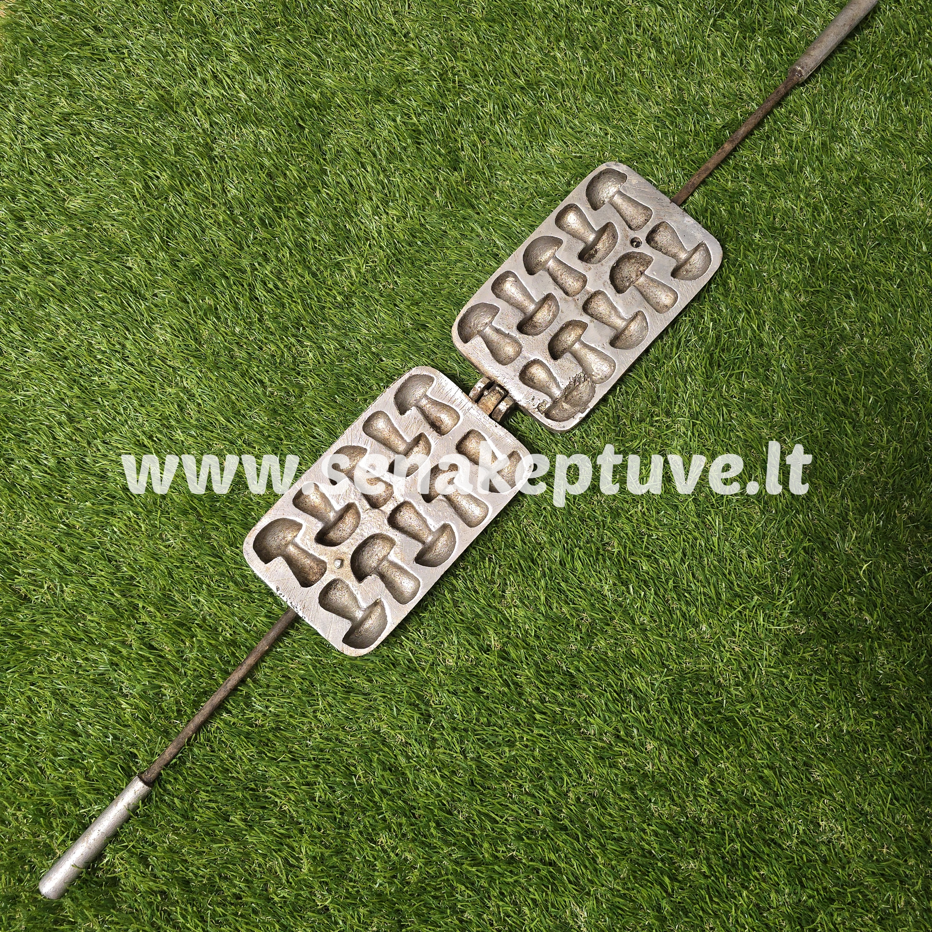 Senovinė grybukų keptuvė