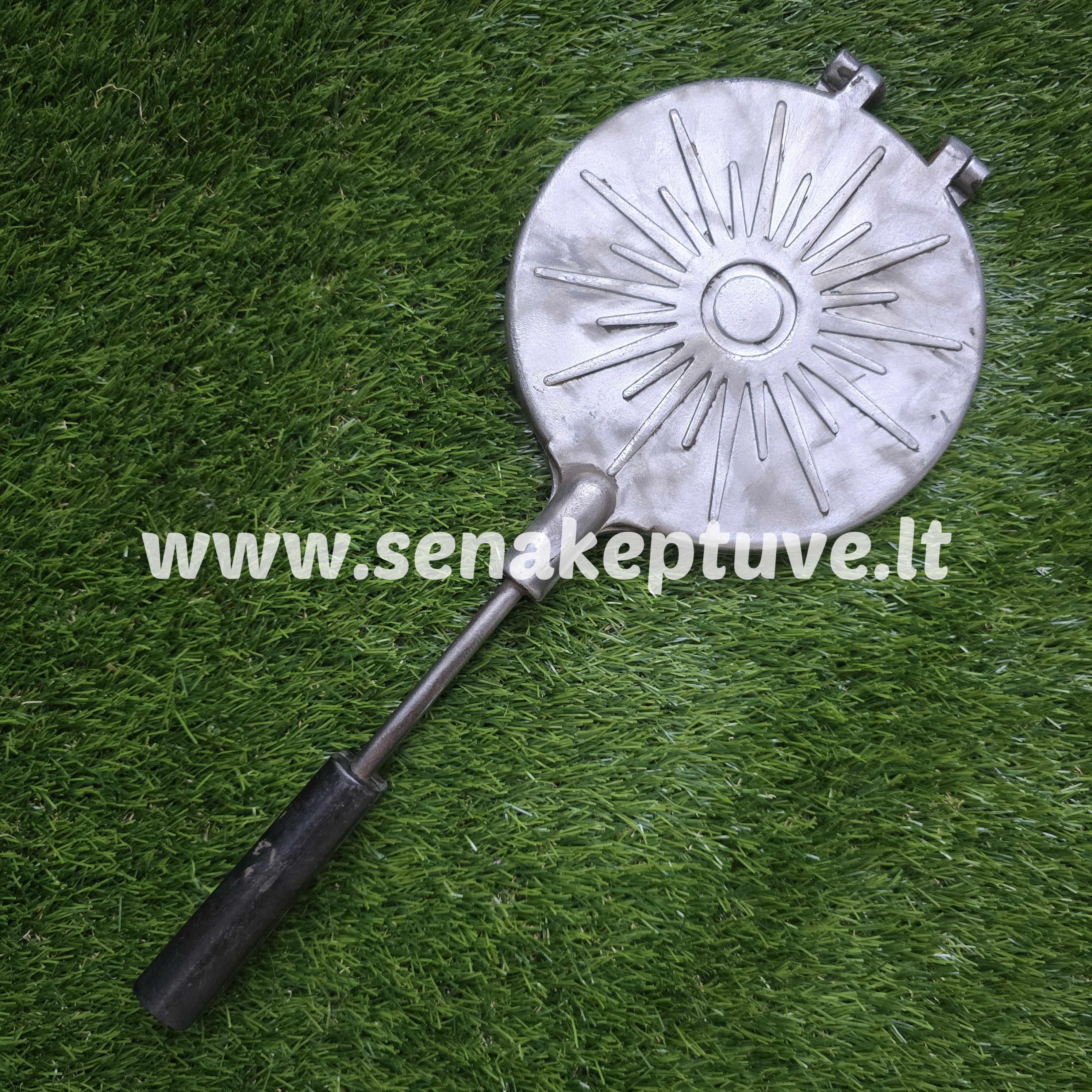 Senovinė blynų keptuvė