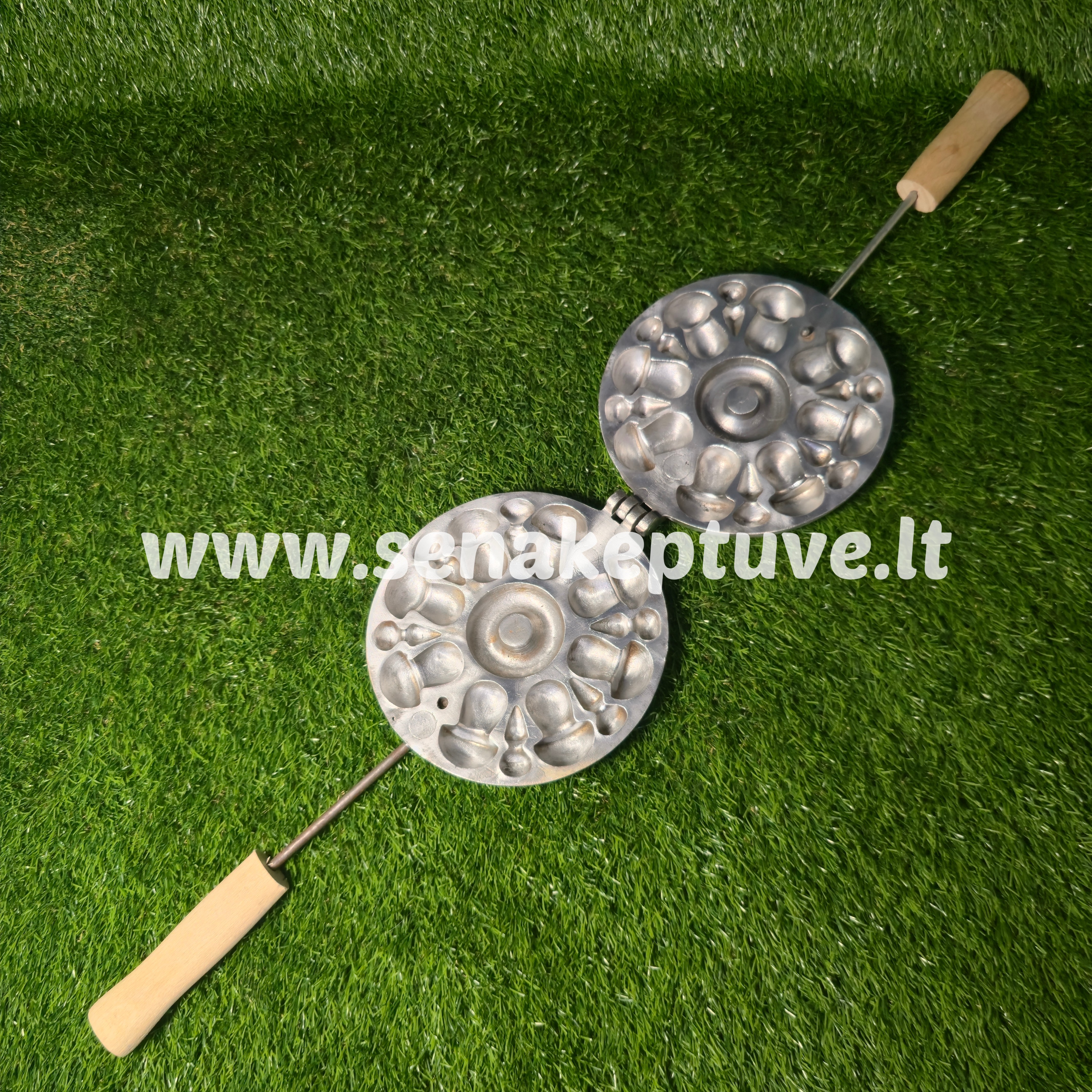 Senovinė grybukų keptuvė