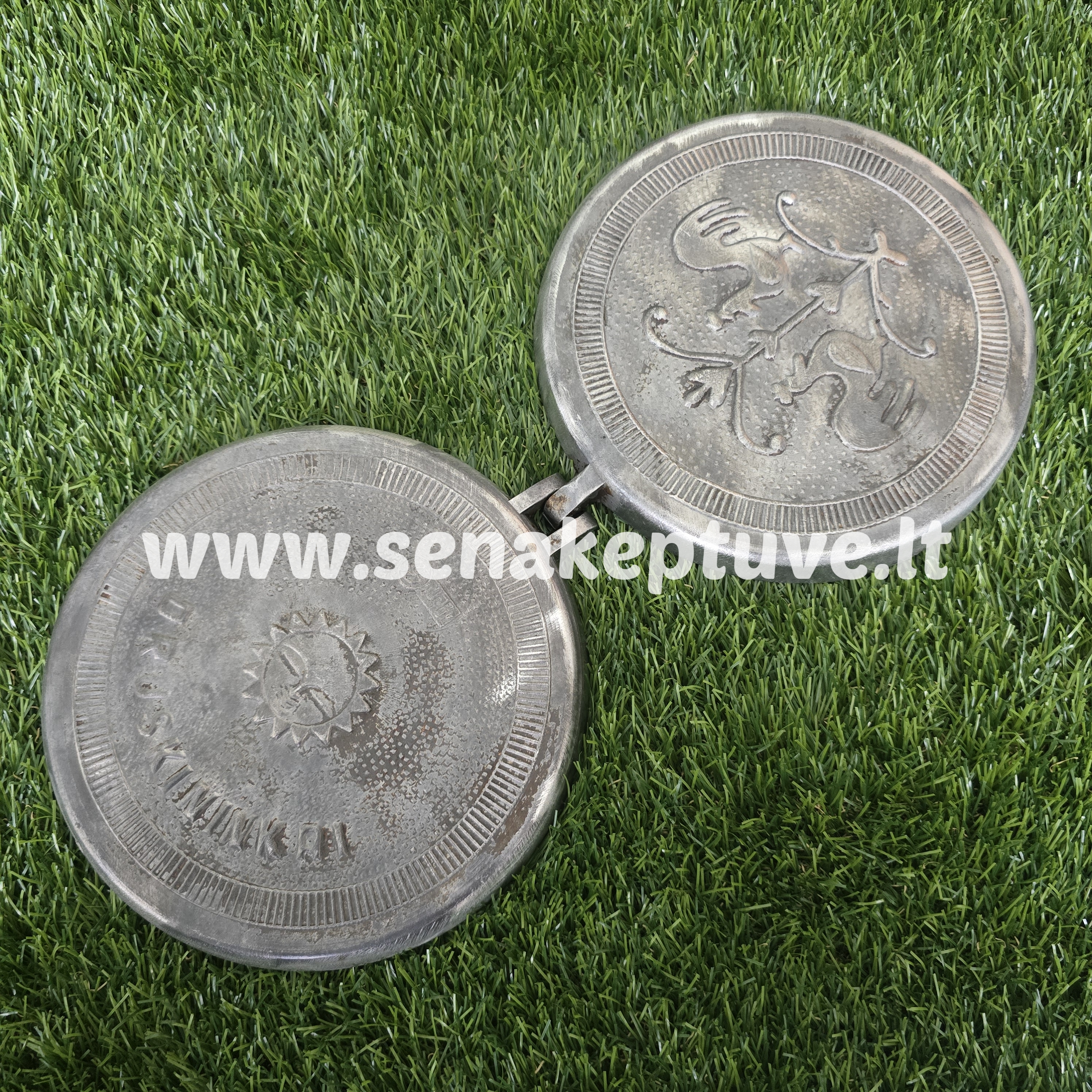 Senovinė saldainių formelė gaideliams