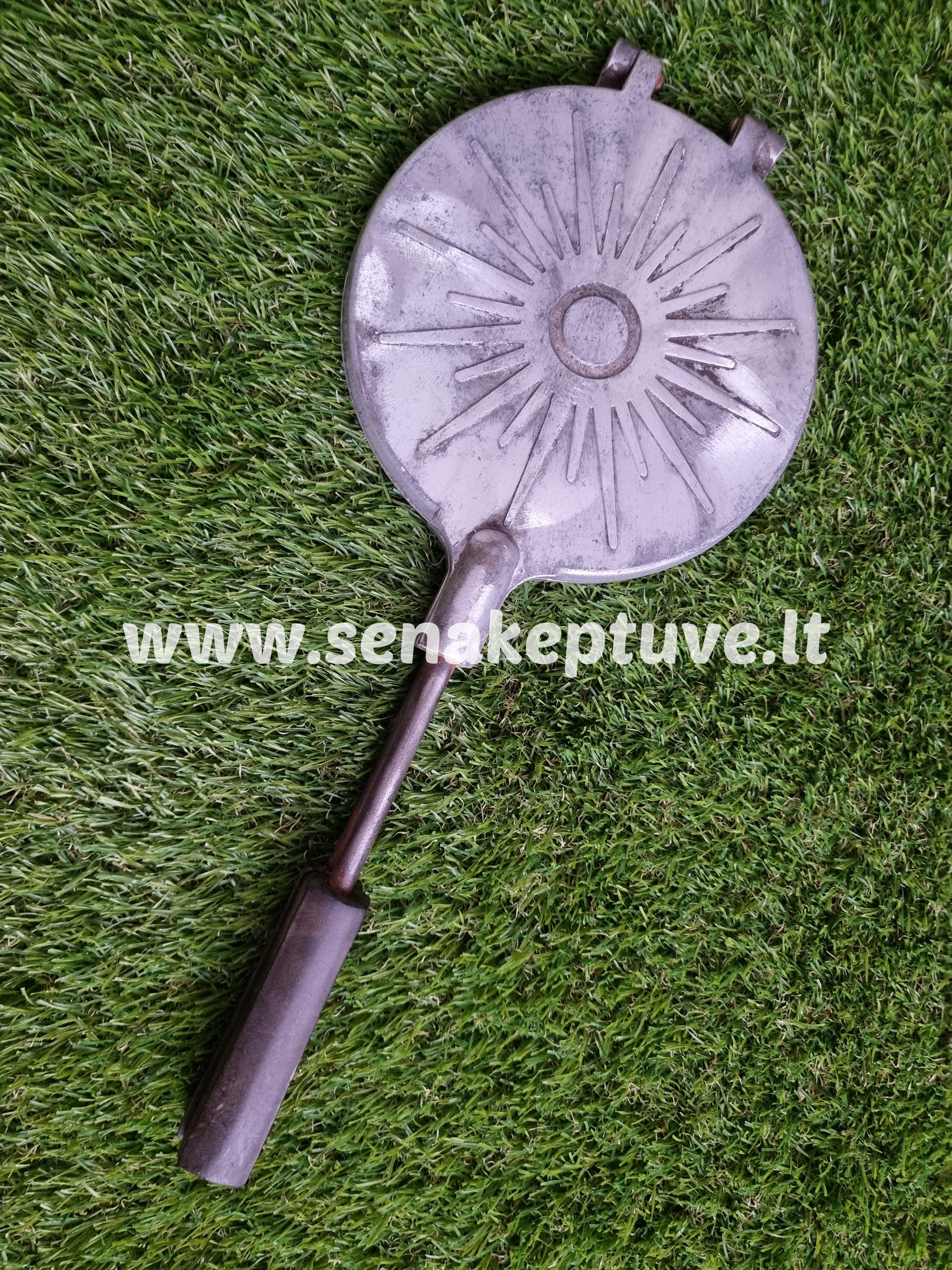 Senovinė blynų keptuvė