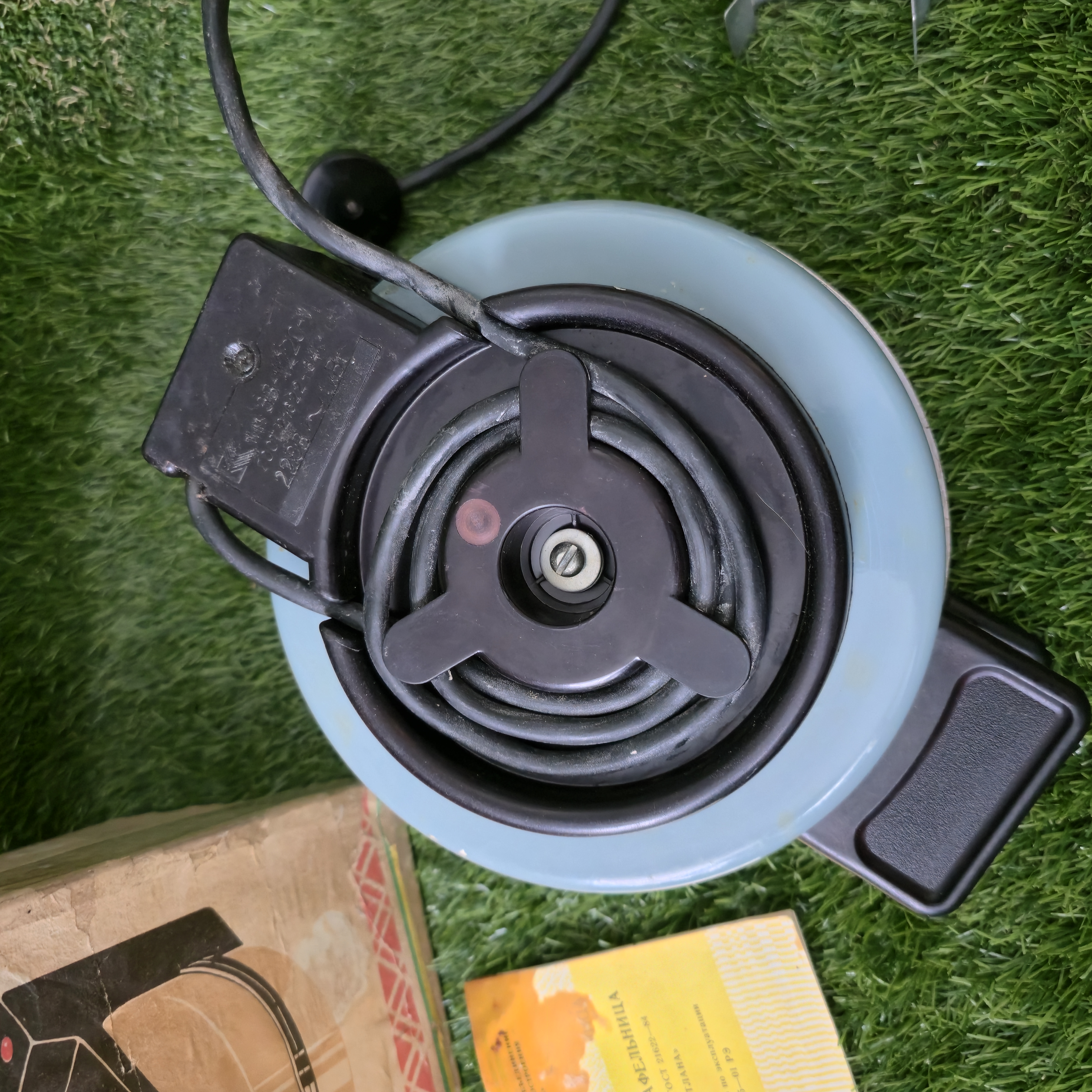 Senovinė elektrinė vaflinė Svetlana su originalia dėže, naudojimosi instrukcija bei laidu