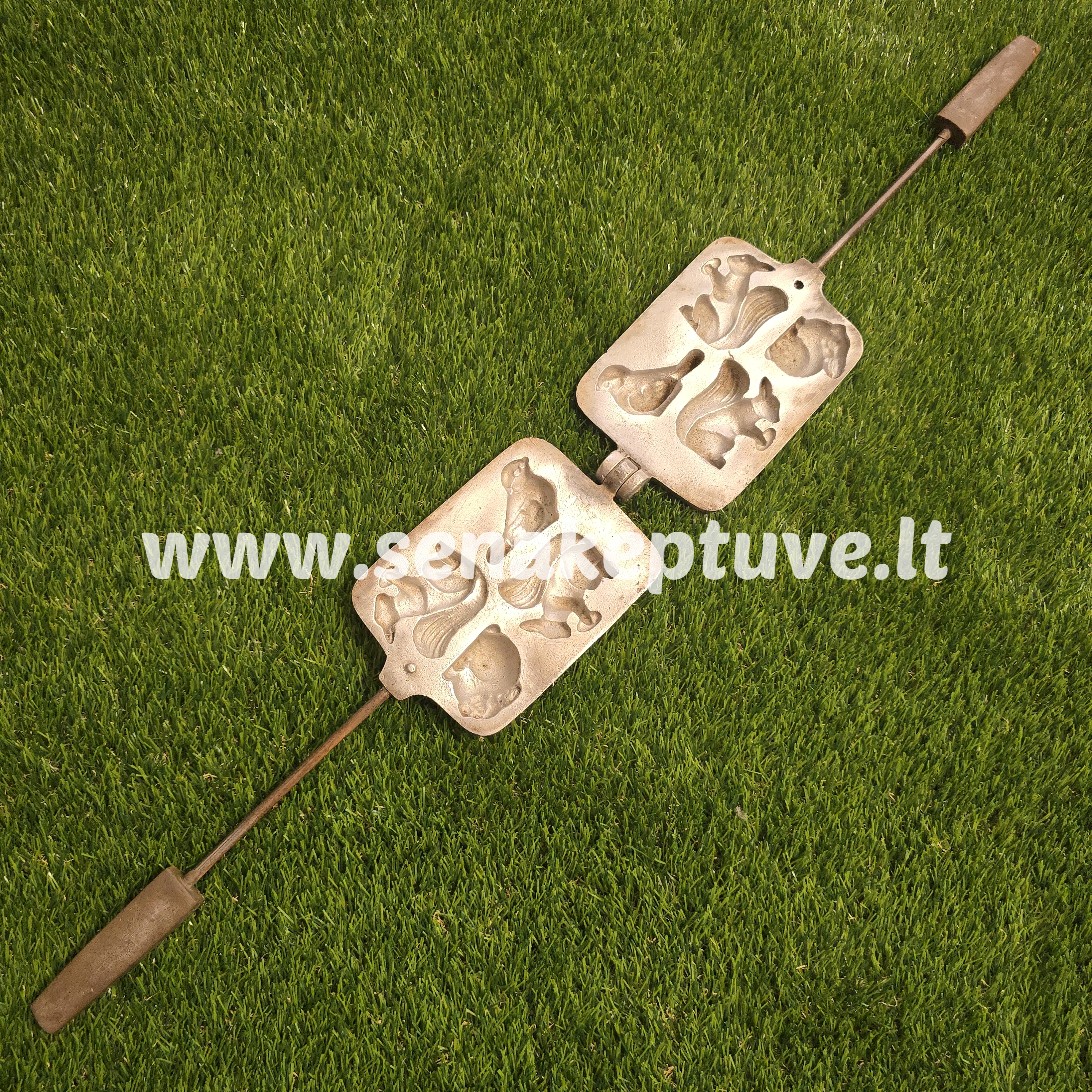 Senovinė asorti keptuvė (2 voveraitės, zuikutis, paukštelis)